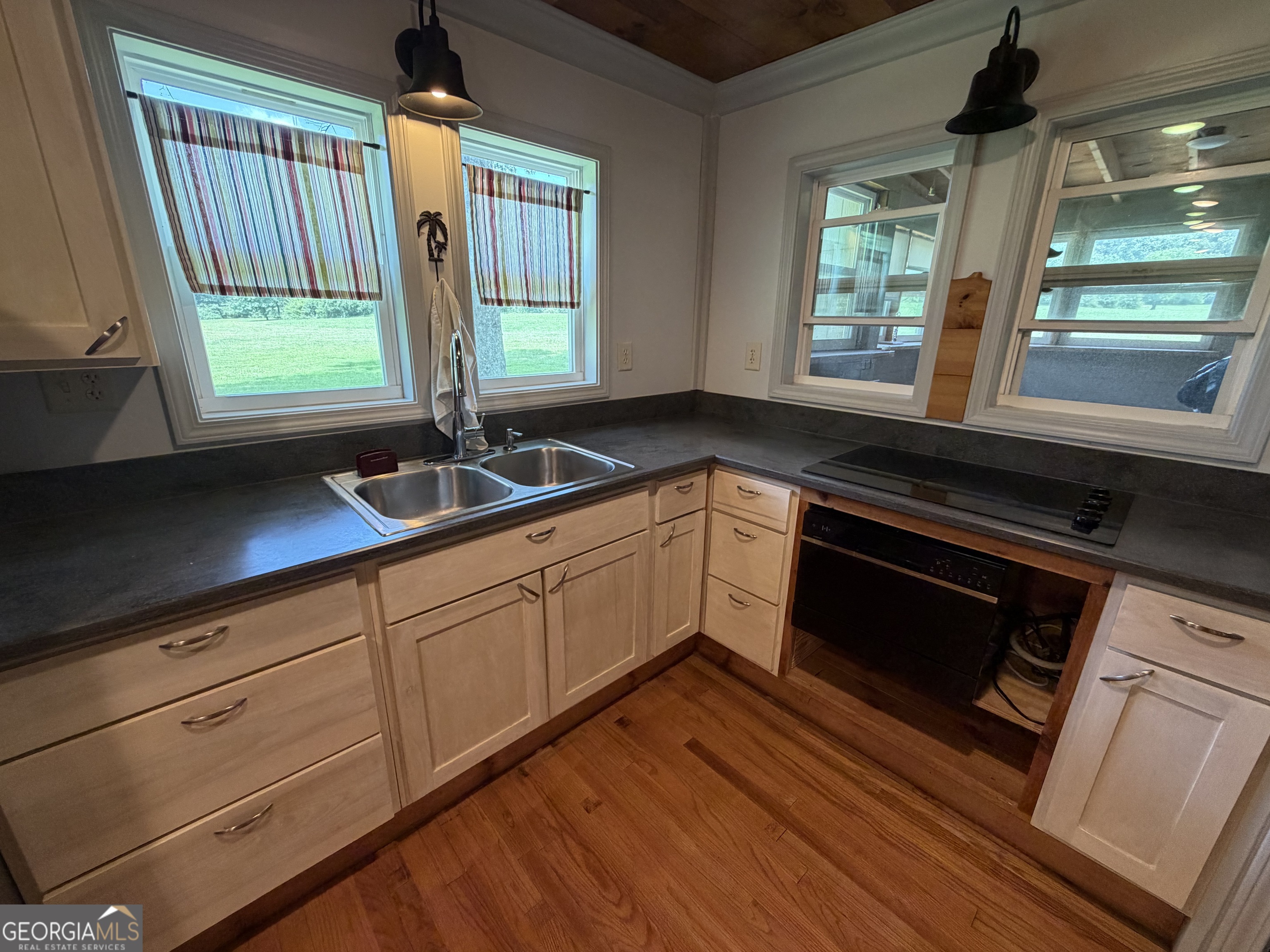 593/525 Amy's Creek Road Property Photo 49
