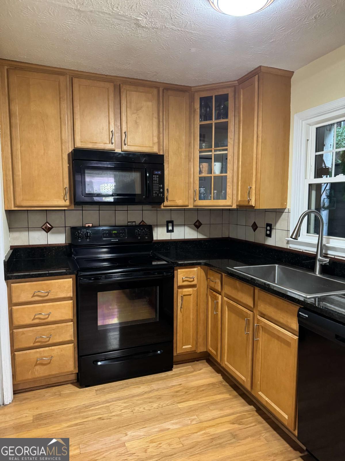 4111 N Gloucester Place # 4111 Property Photo 12