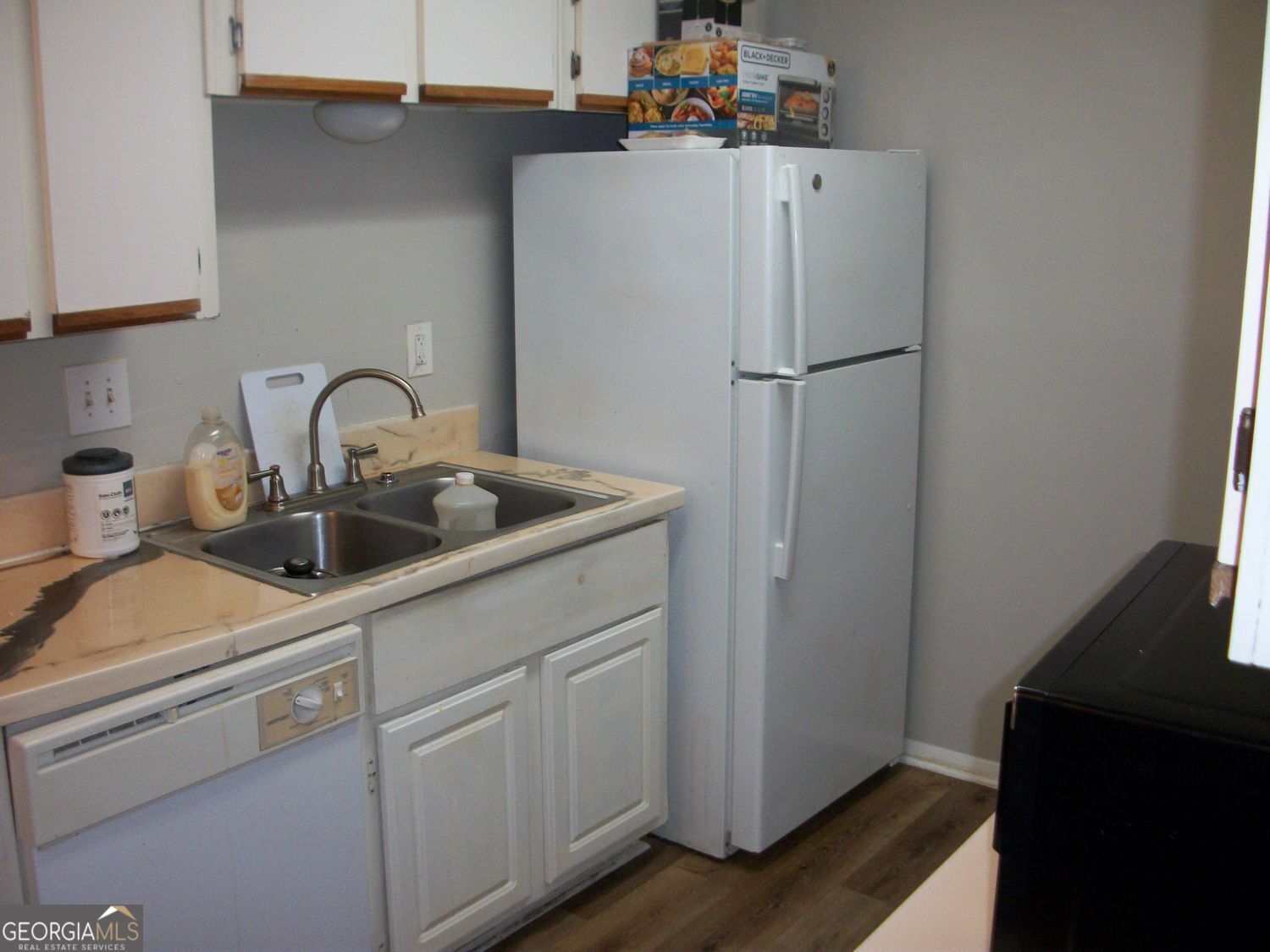 9400 Roberts Drive # 4g Property Photo 7