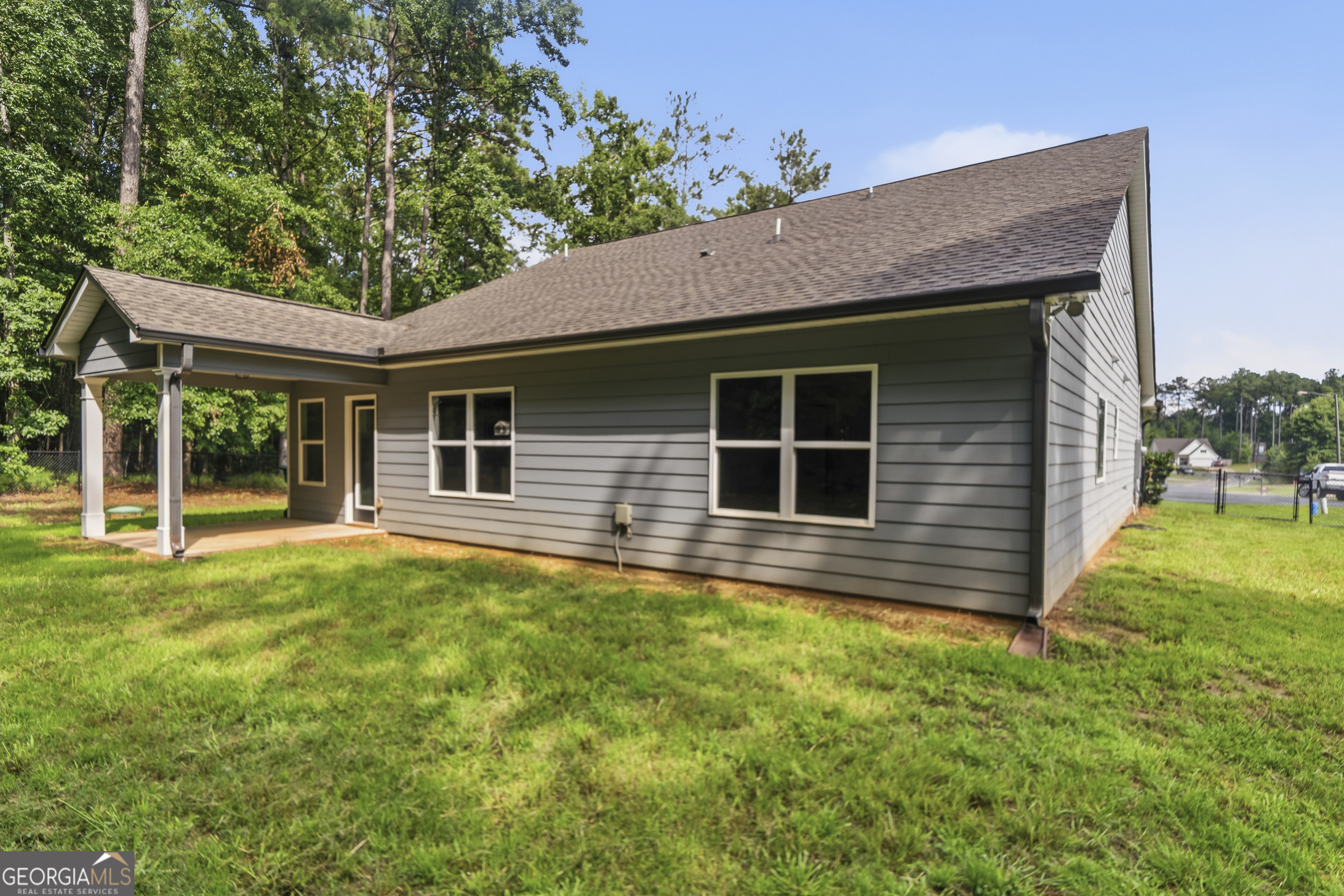 100 Bark Circle Property Photo 3