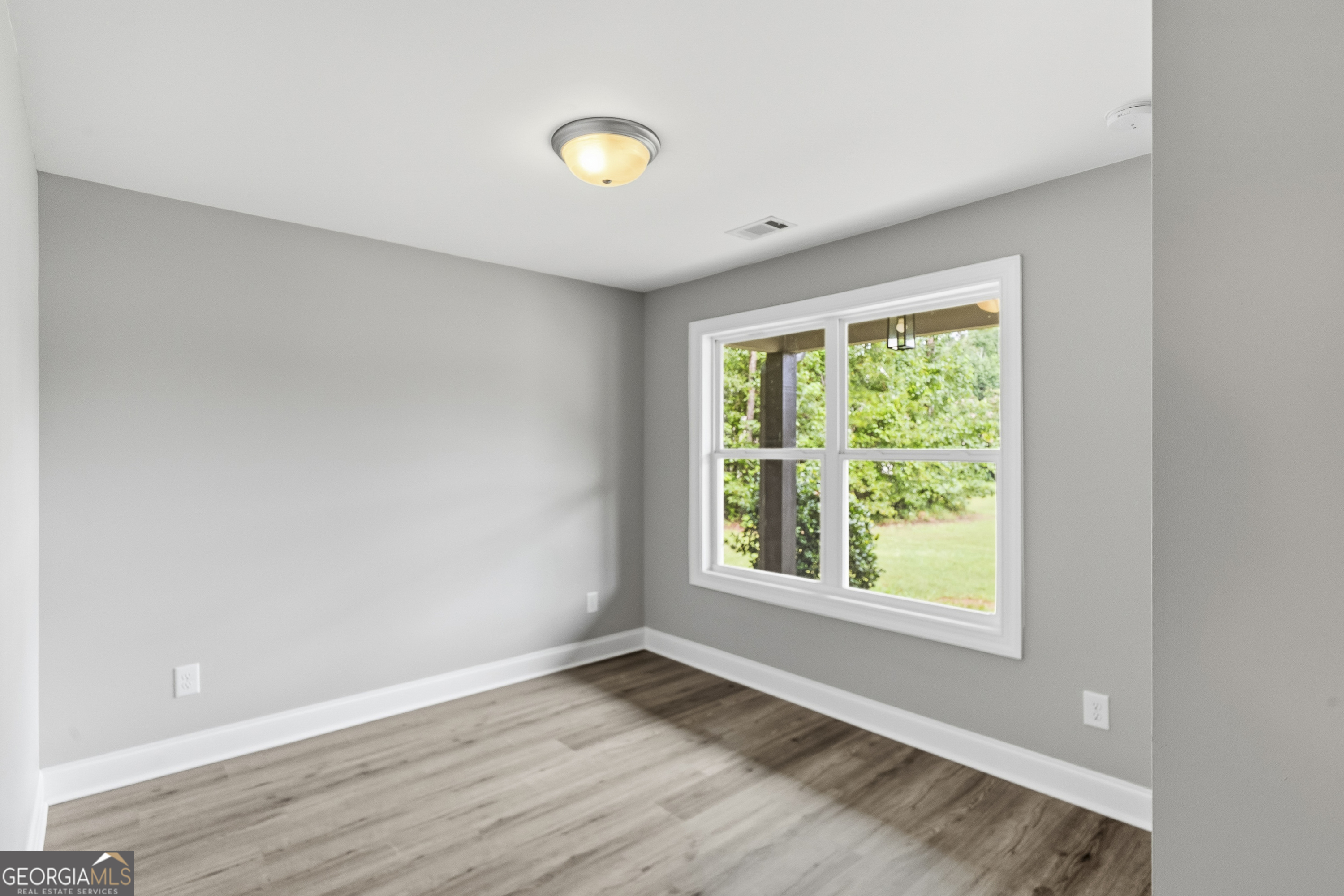 100 Bark Circle Property Photo 8