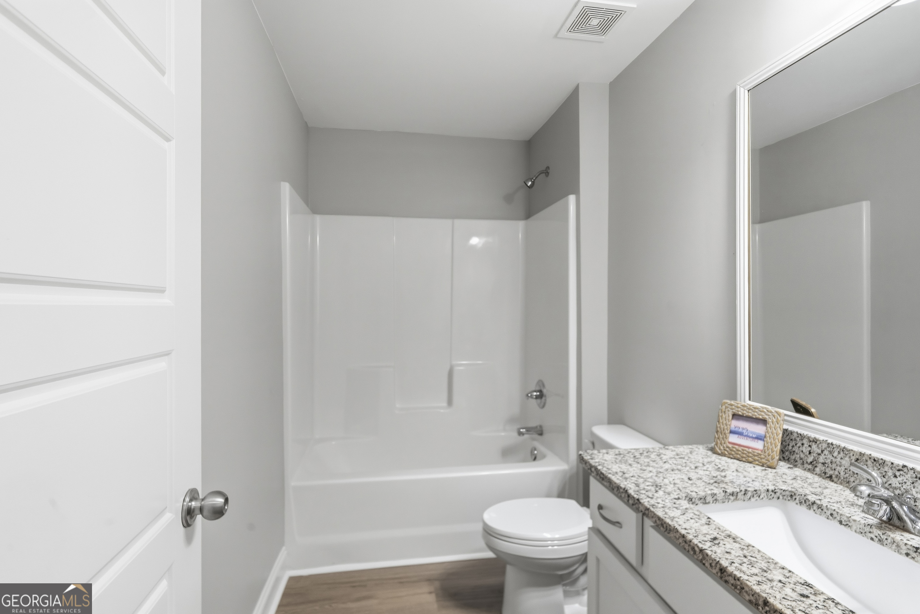 100 Bark Circle Property Photo 11