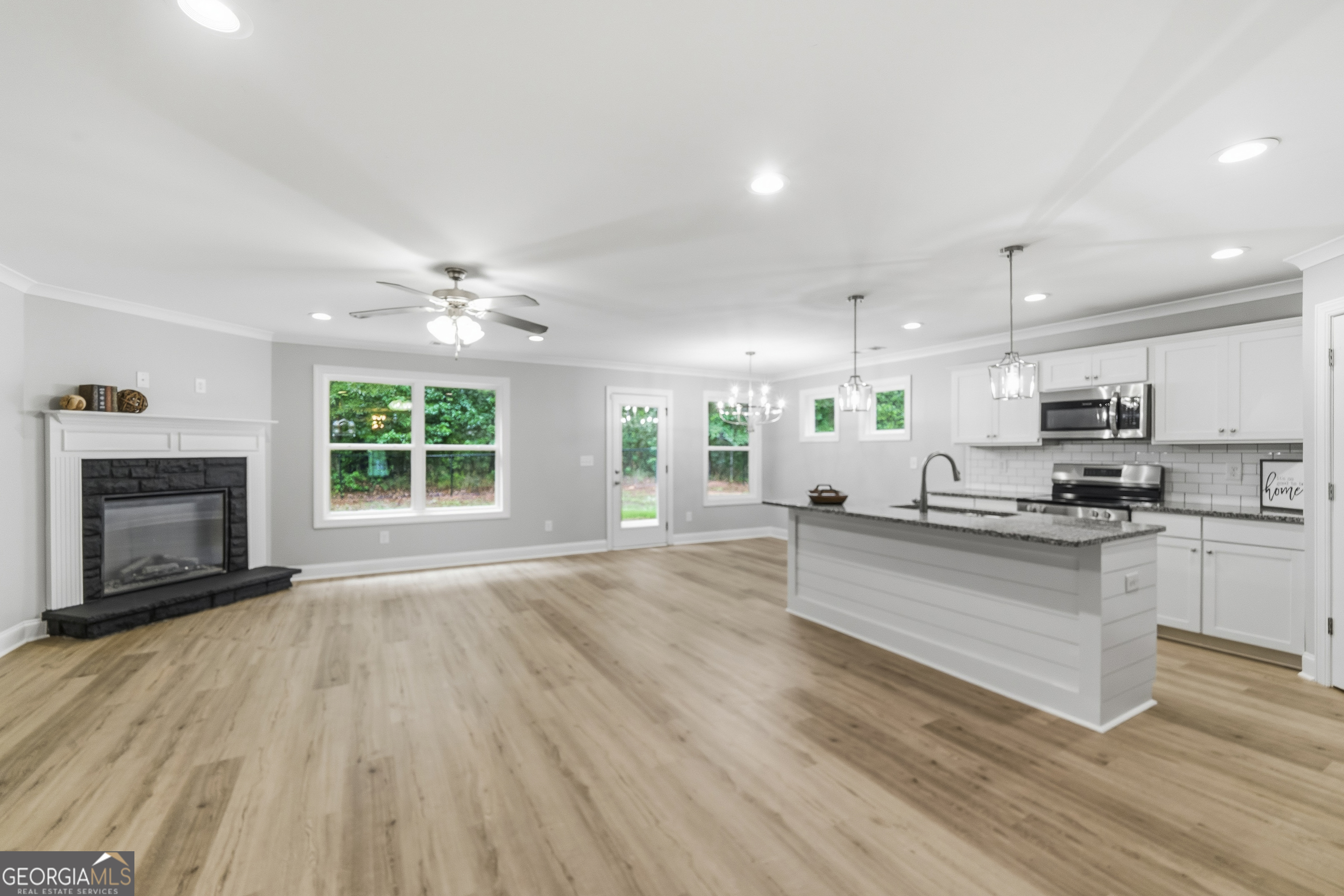 100 Bark Circle Property Photo 12