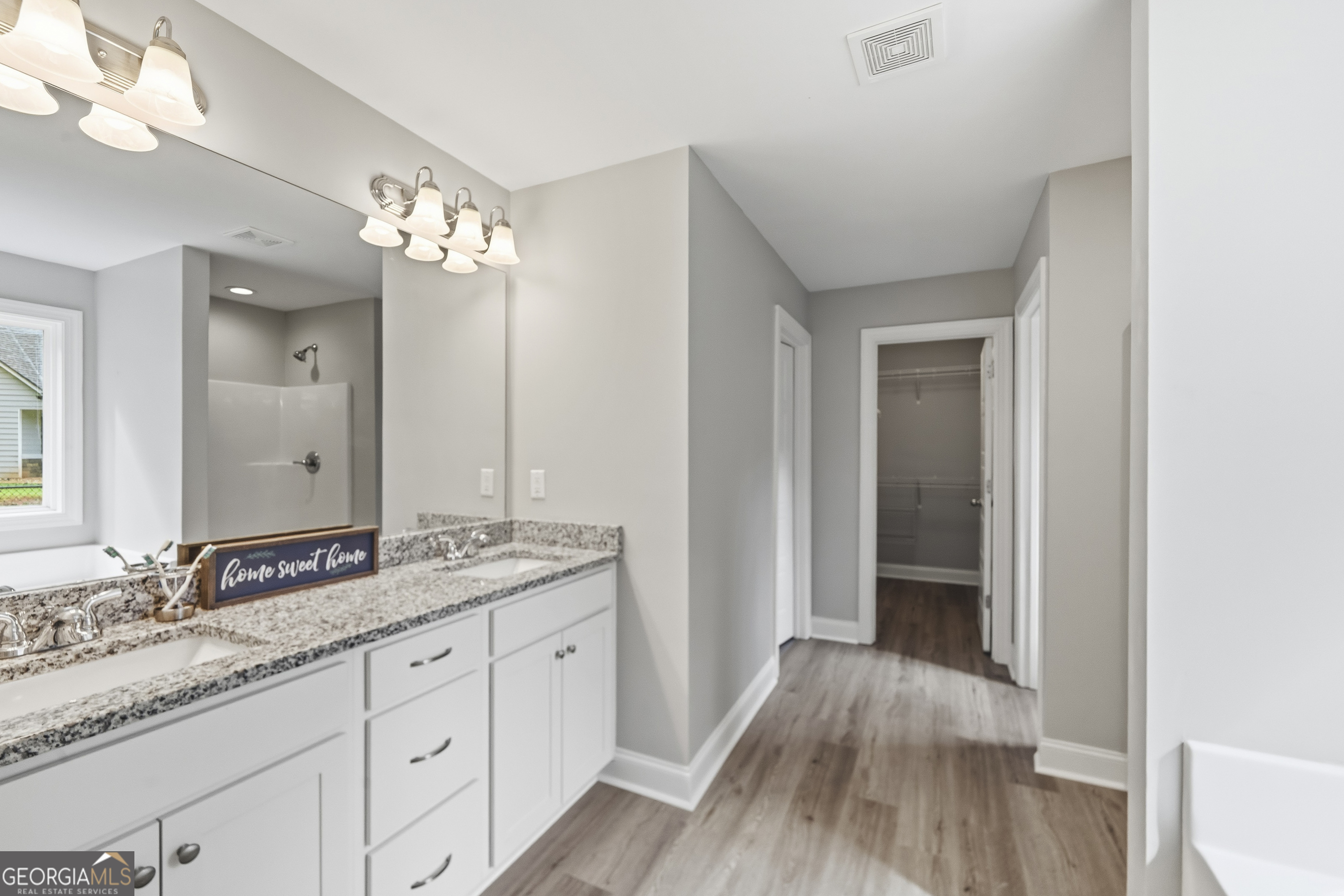 100 Bark Circle Property Photo 18