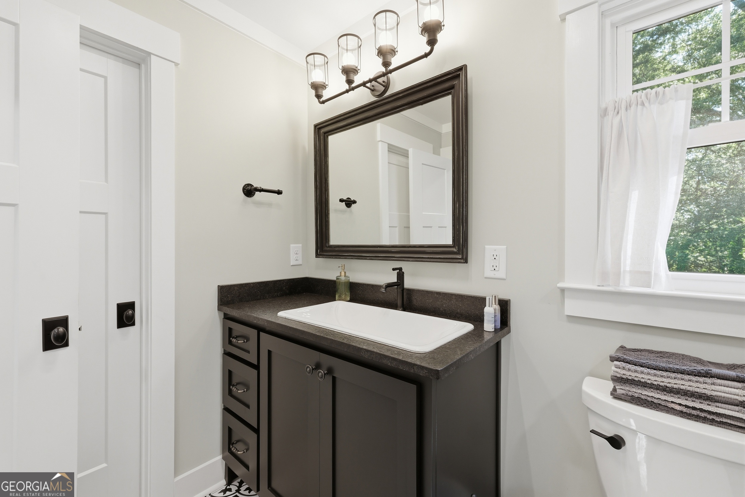 500 Ketron Drive Property Photo 19