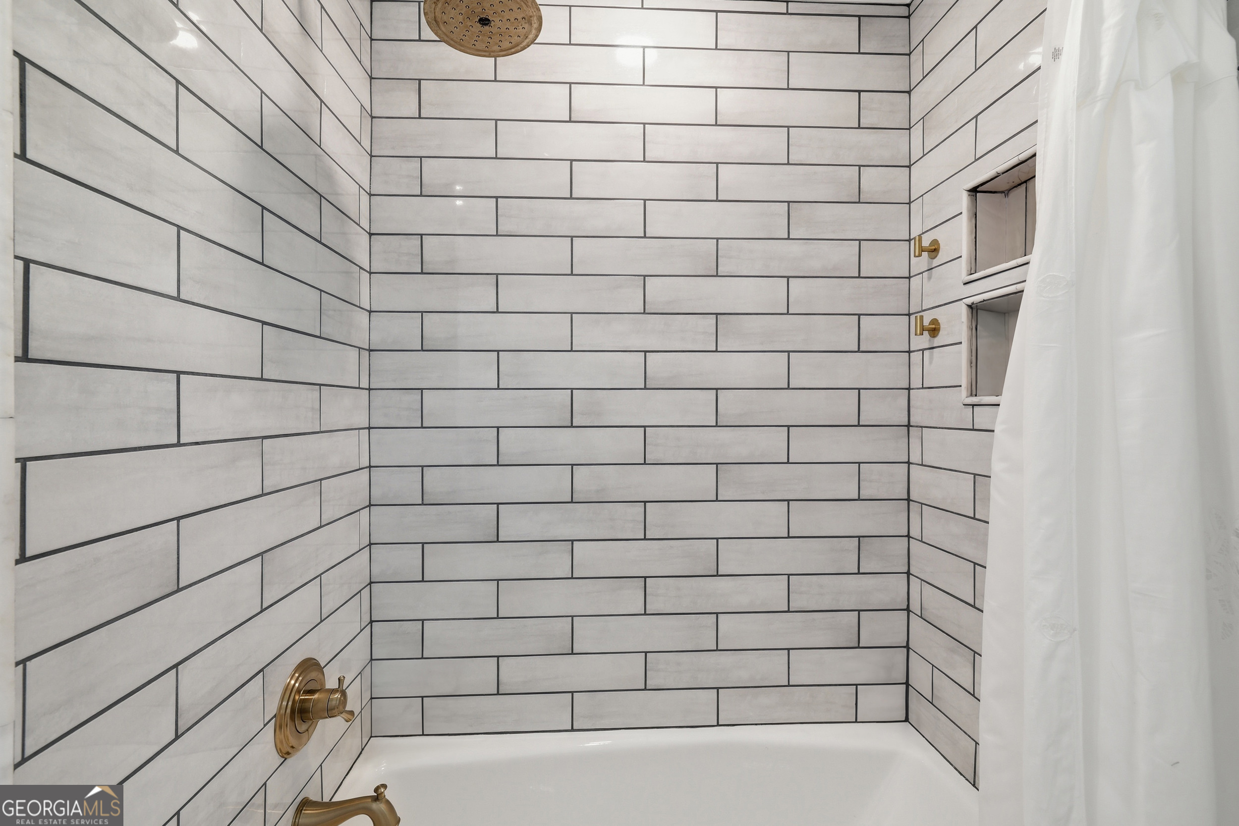 500 Ketron Drive Property Photo 27