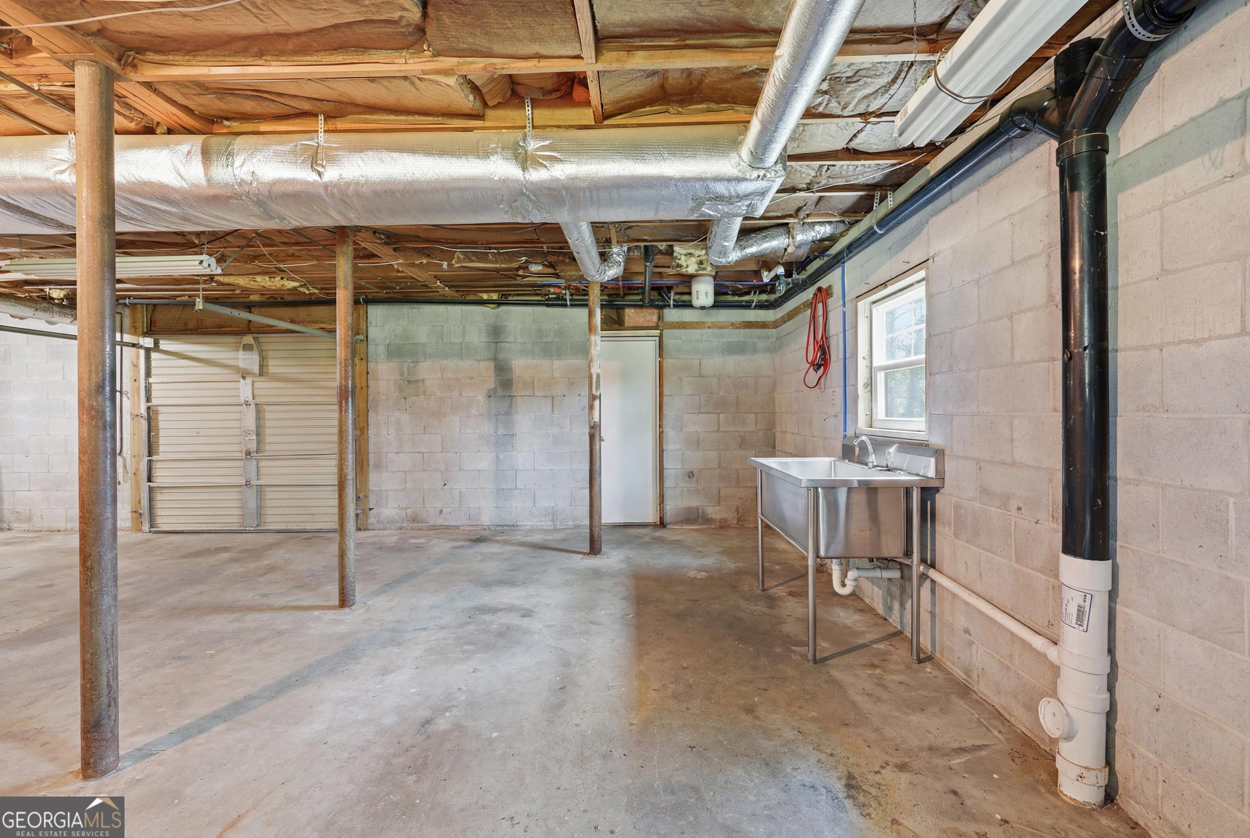 500 Ketron Drive Property Photo 33