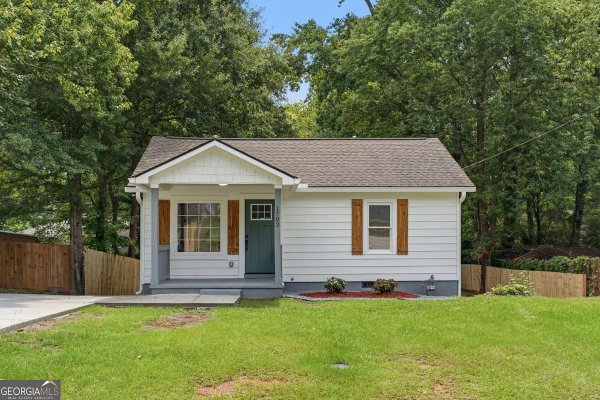 1703 Pine Street Se Property Photo 1