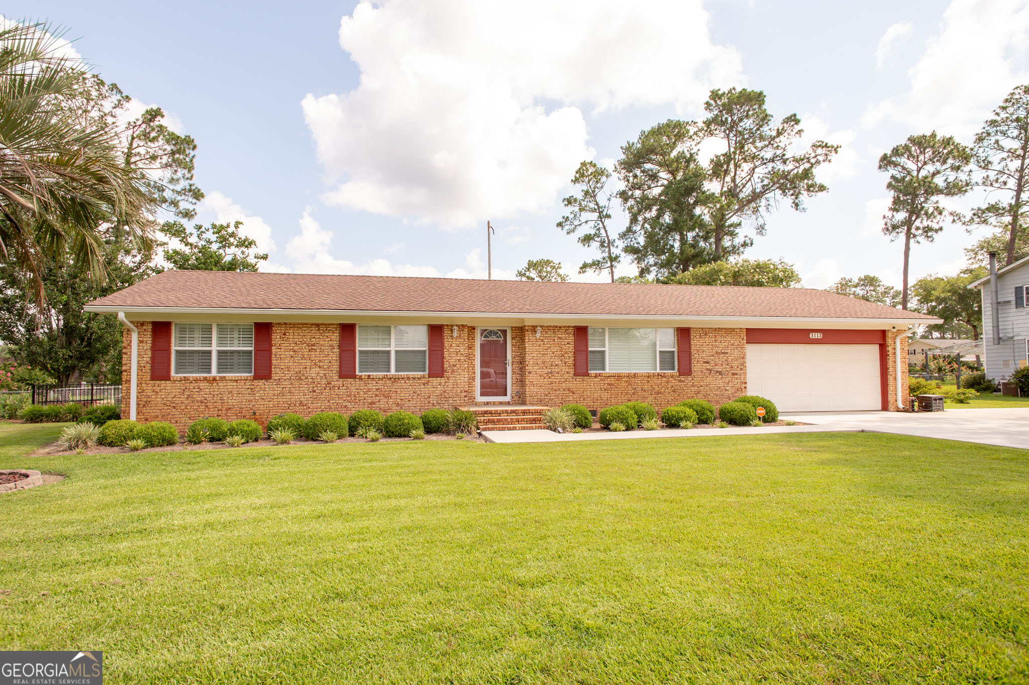 3113 Southwood Drive Property Photo 1