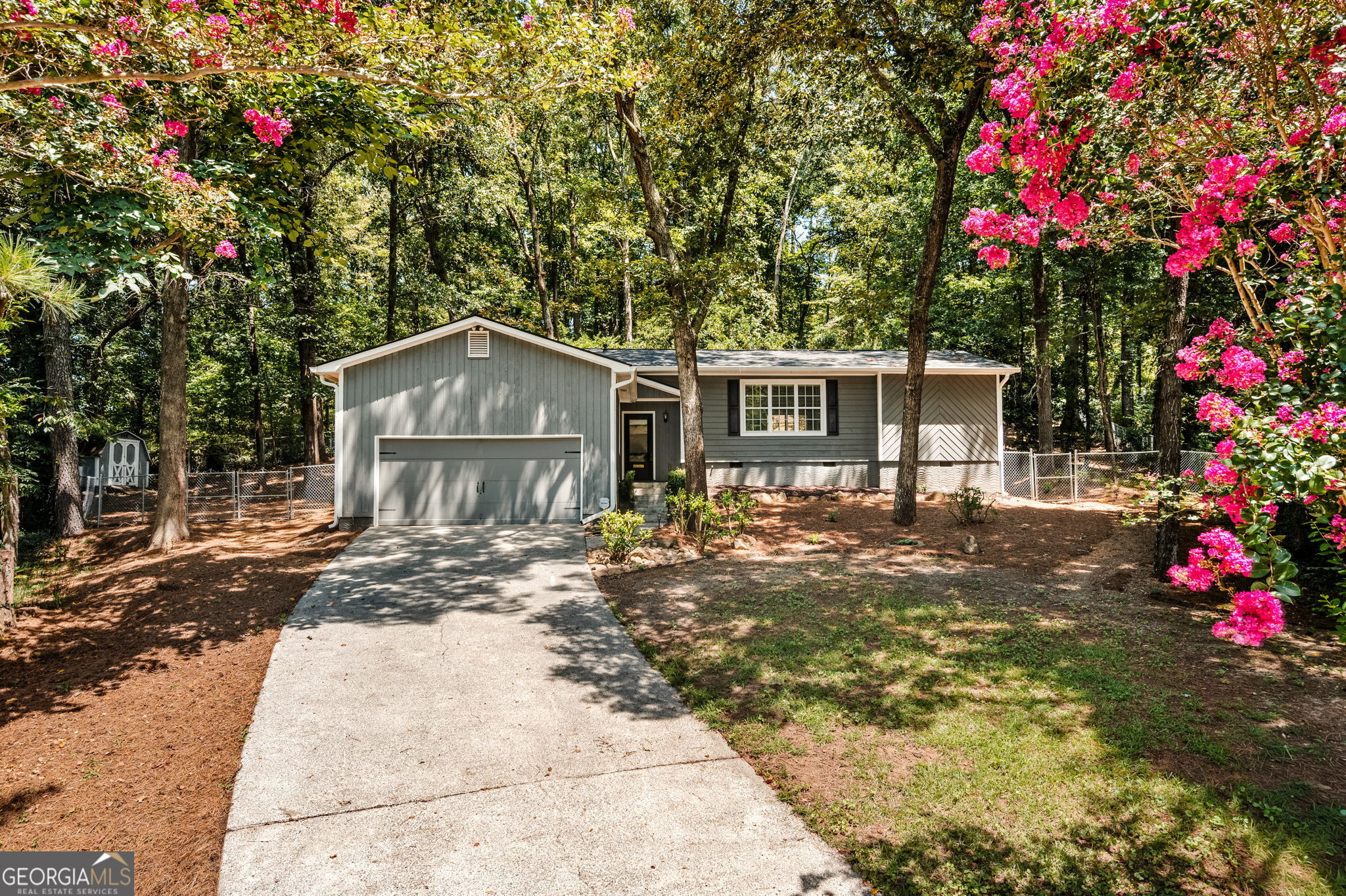 4173 Oak Ferry Drive NE Property Photo 1