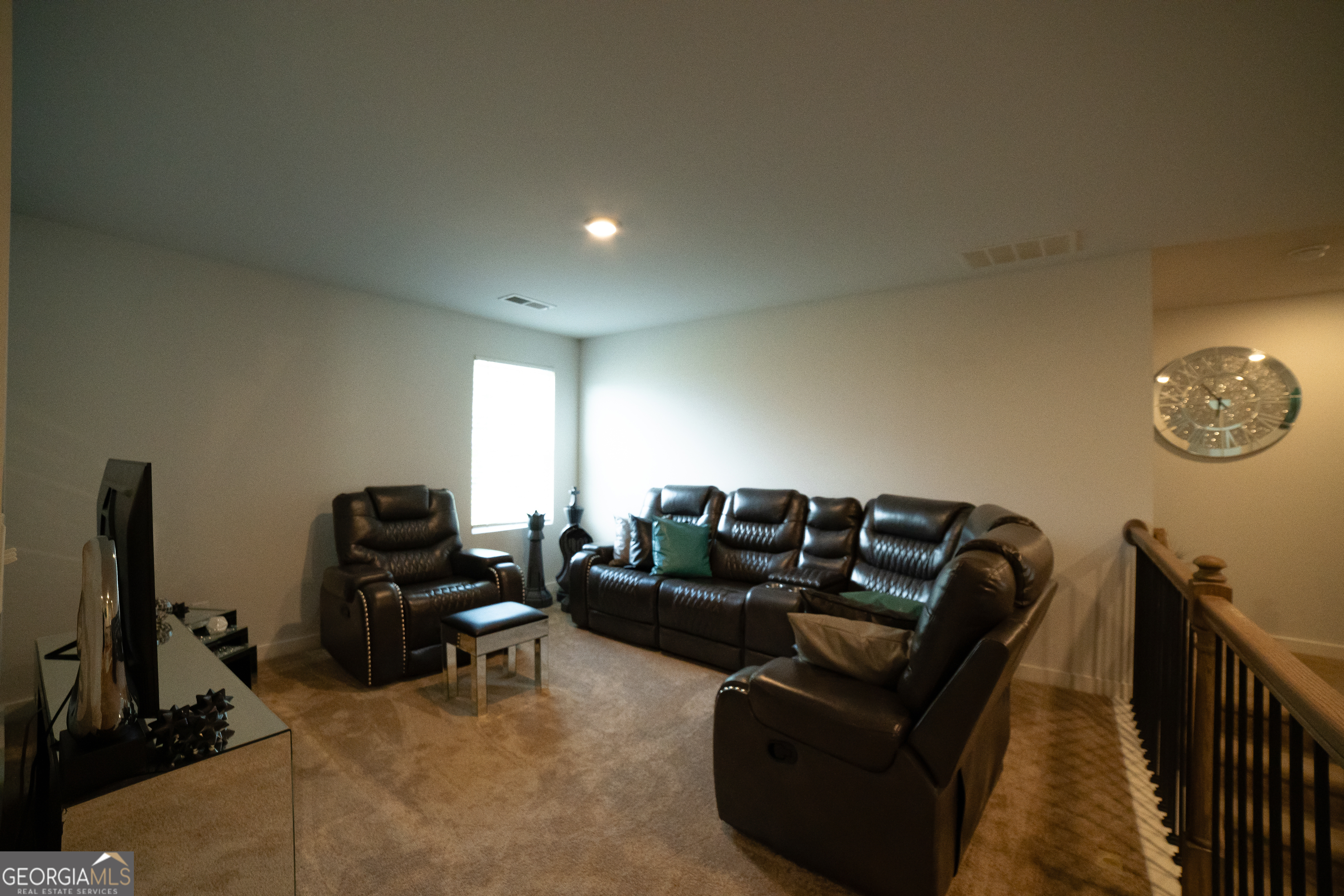 1193 Bluecoat Circle Property Photo 3