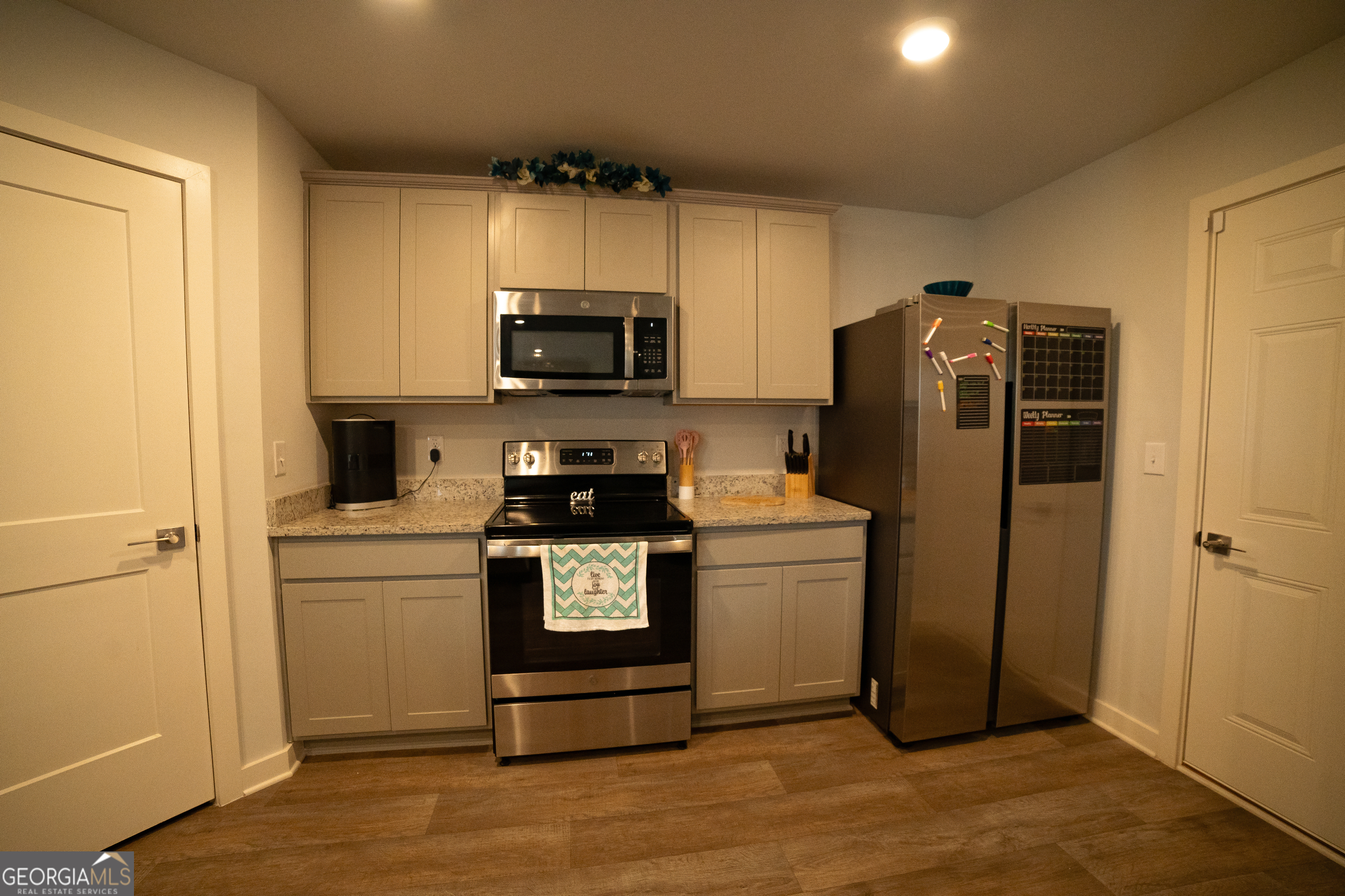 1193 Bluecoat Circle Property Photo 7