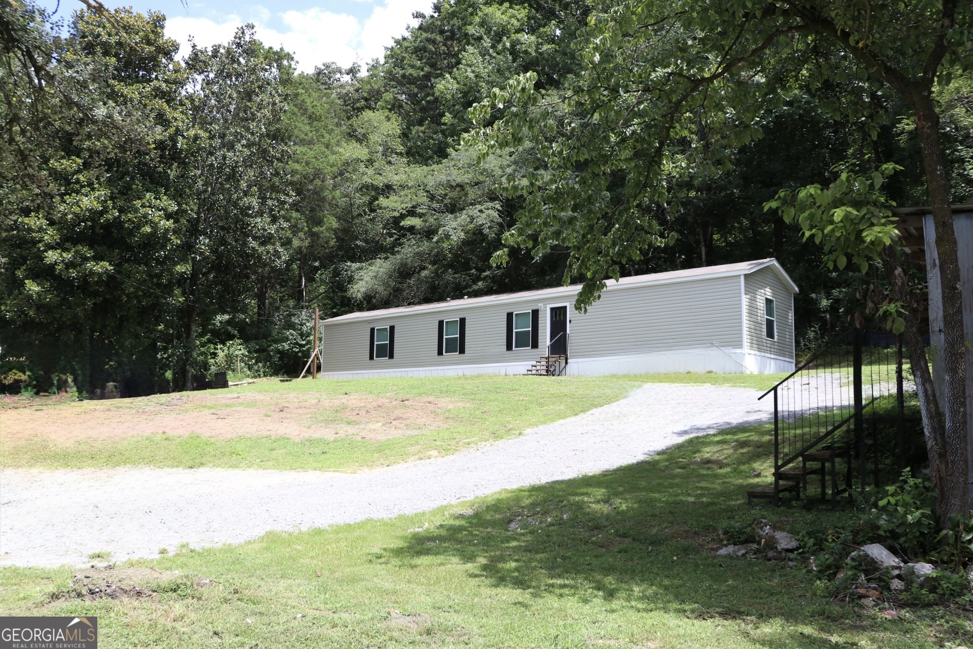 751 Martin Street Property Photo 2