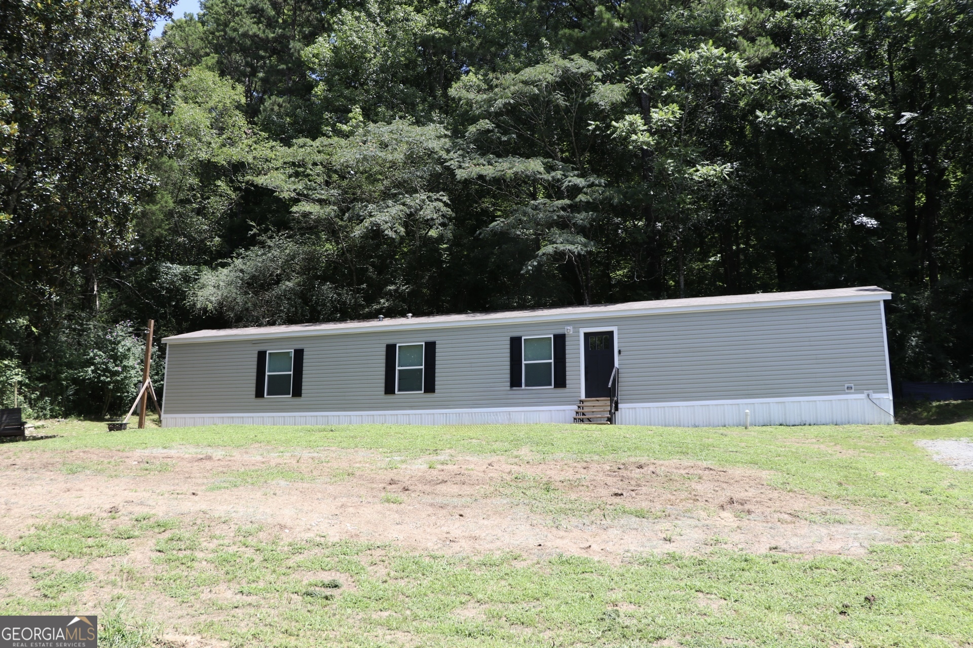 751 Martin Street Property Photo 5
