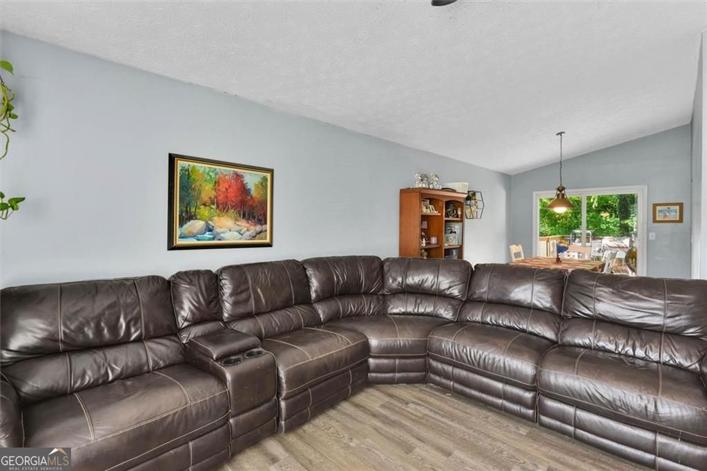 4933 Woodstream Lane Nw Property Photo 6