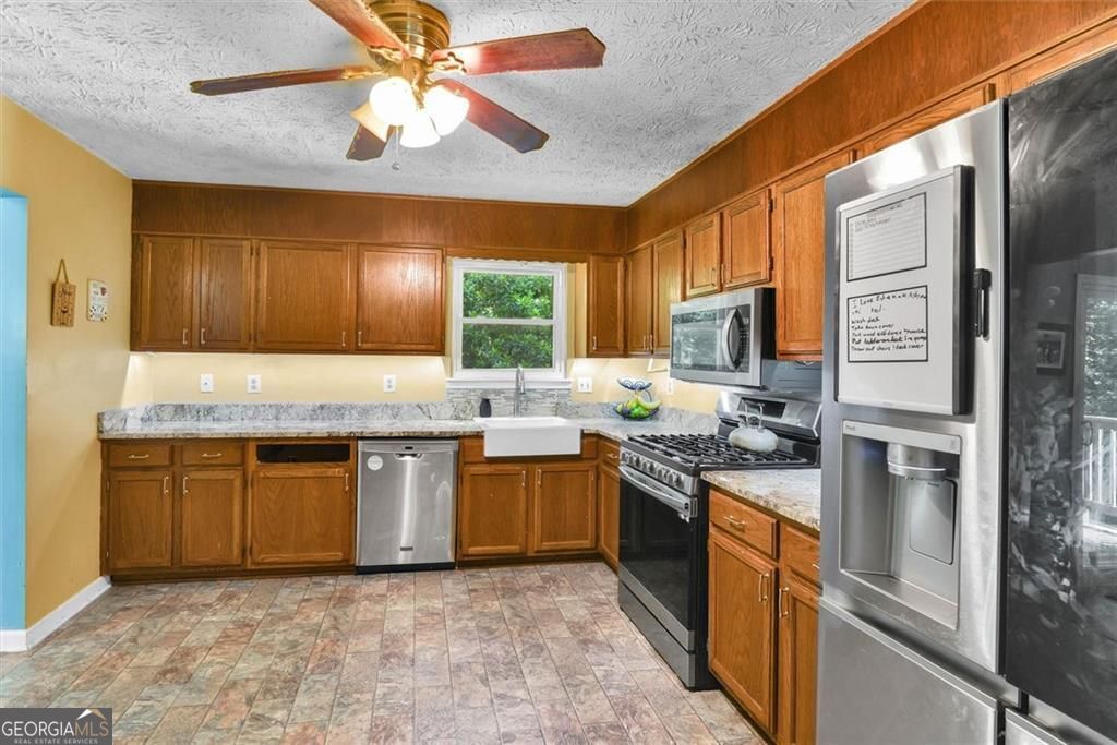 4933 Woodstream Lane Nw Property Photo 11