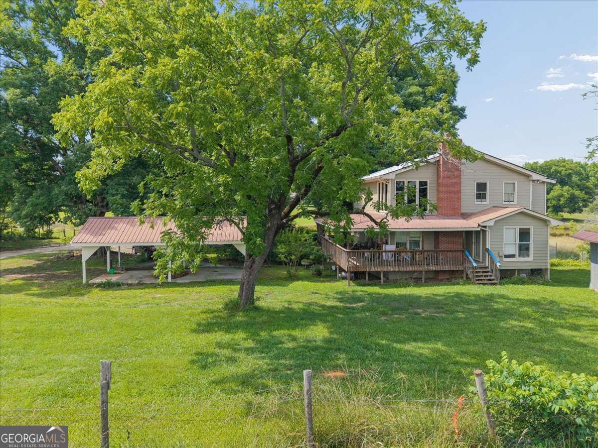 929 Nicholsville Road Property Photo 1