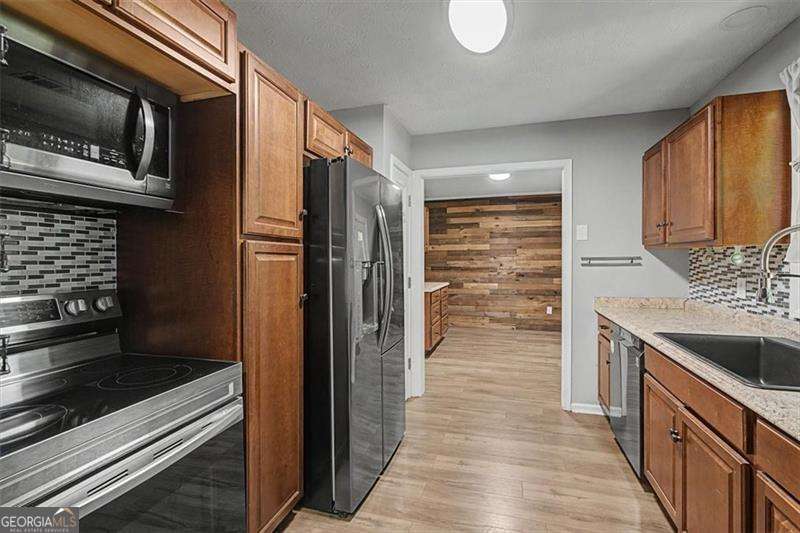 1516 Willow Gate Way Property Photo 21