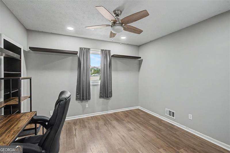 1516 Willow Gate Way Property Photo 27
