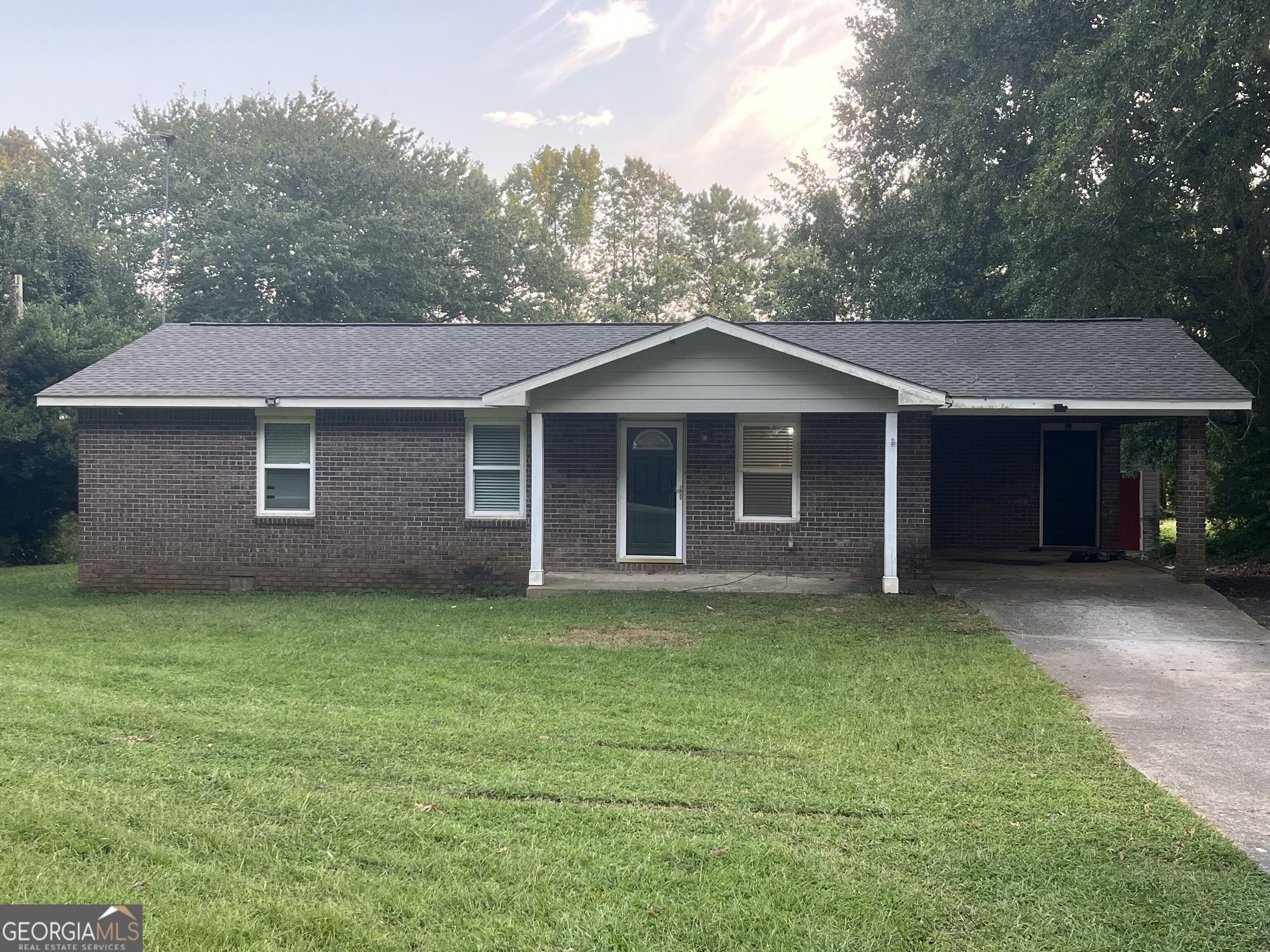 481 Old Corinth Road Property Photo 1