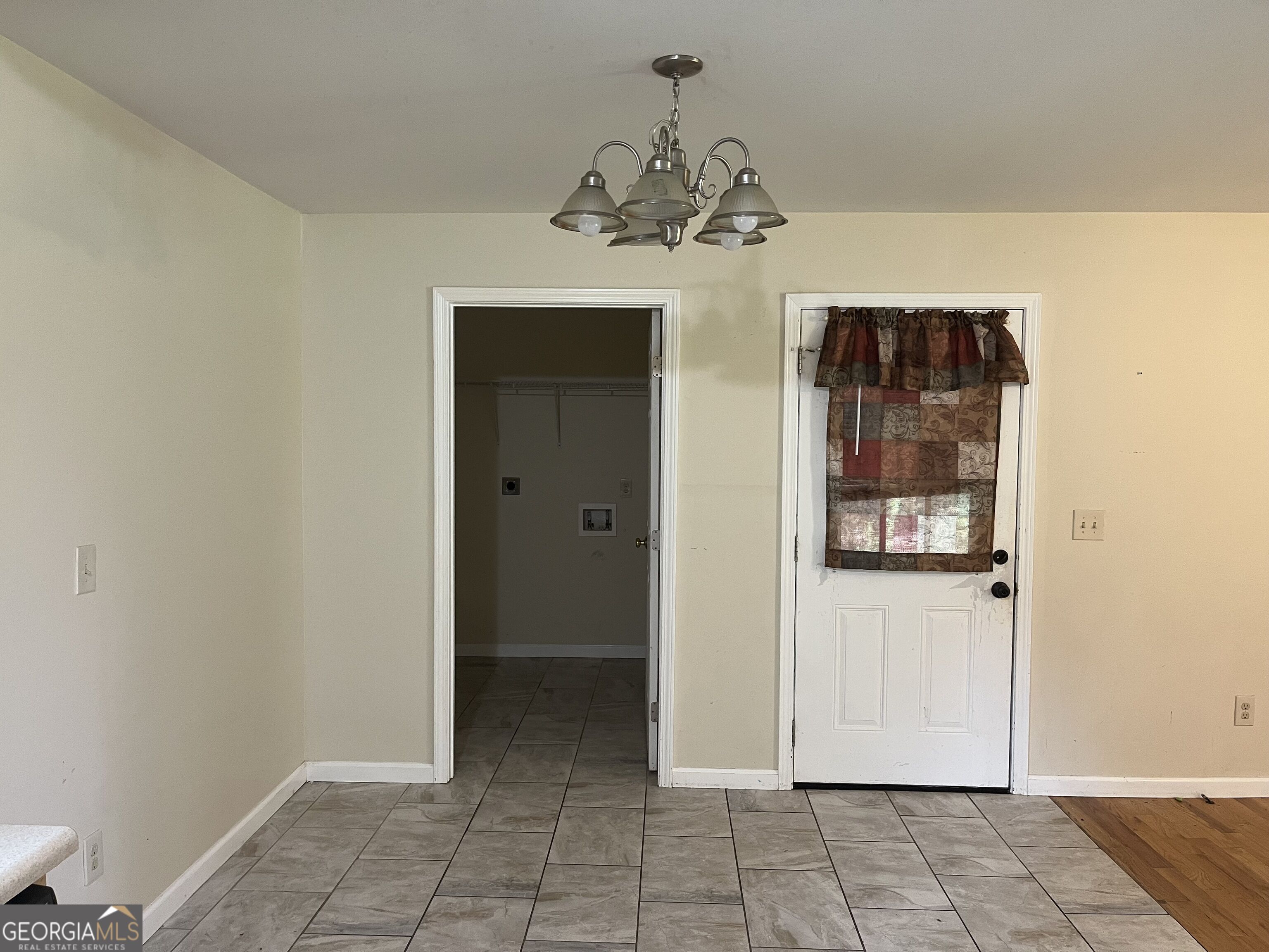 481 Old Corinth Road Property Photo 5