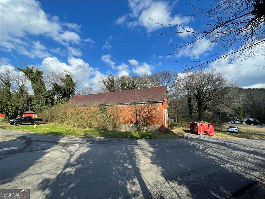 398 New Hermitage Road Ne Property Photo 1
