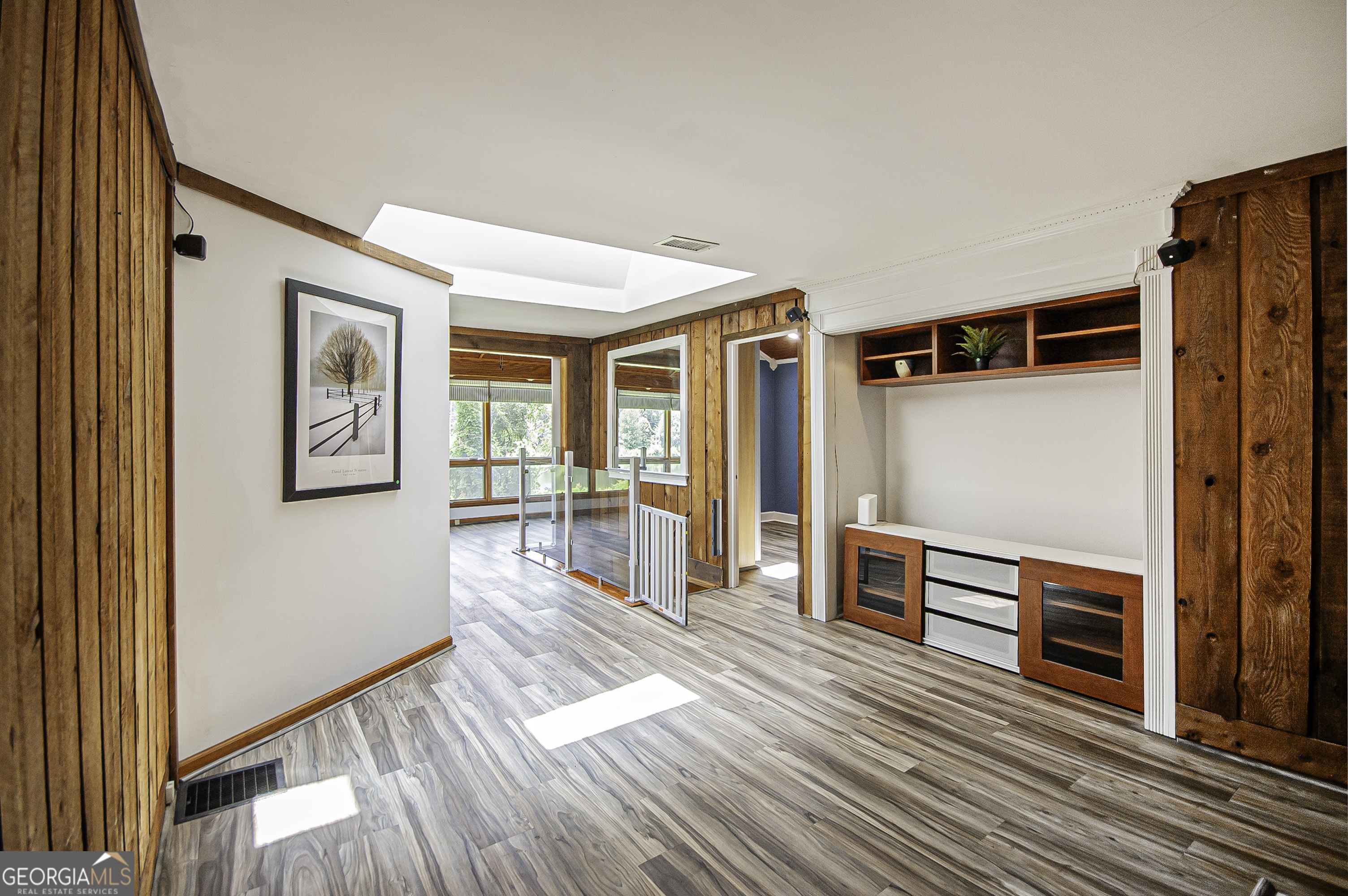 4585 Park Drive Property Photo 18