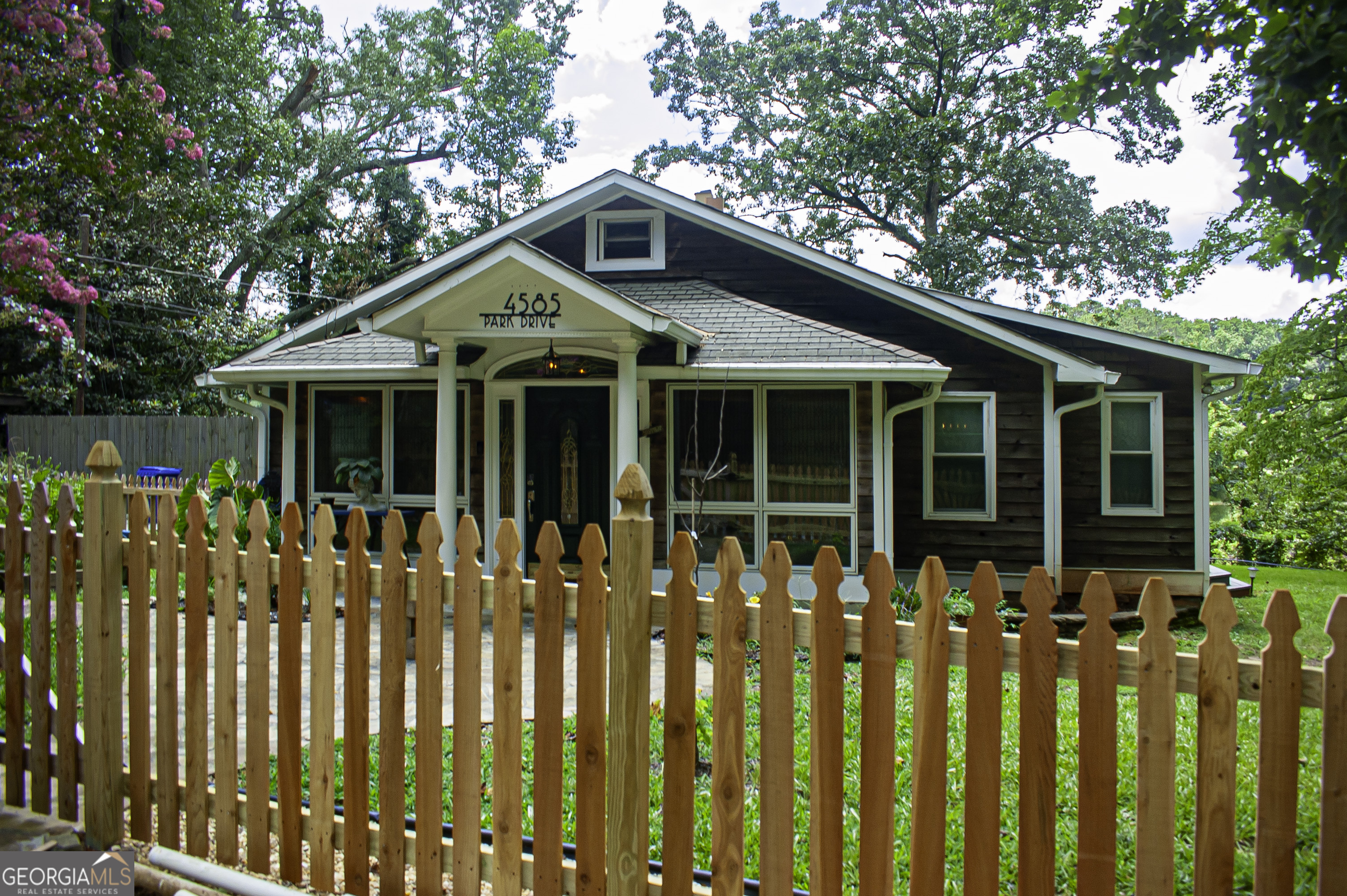 4585 Park Drive Property Photo 38