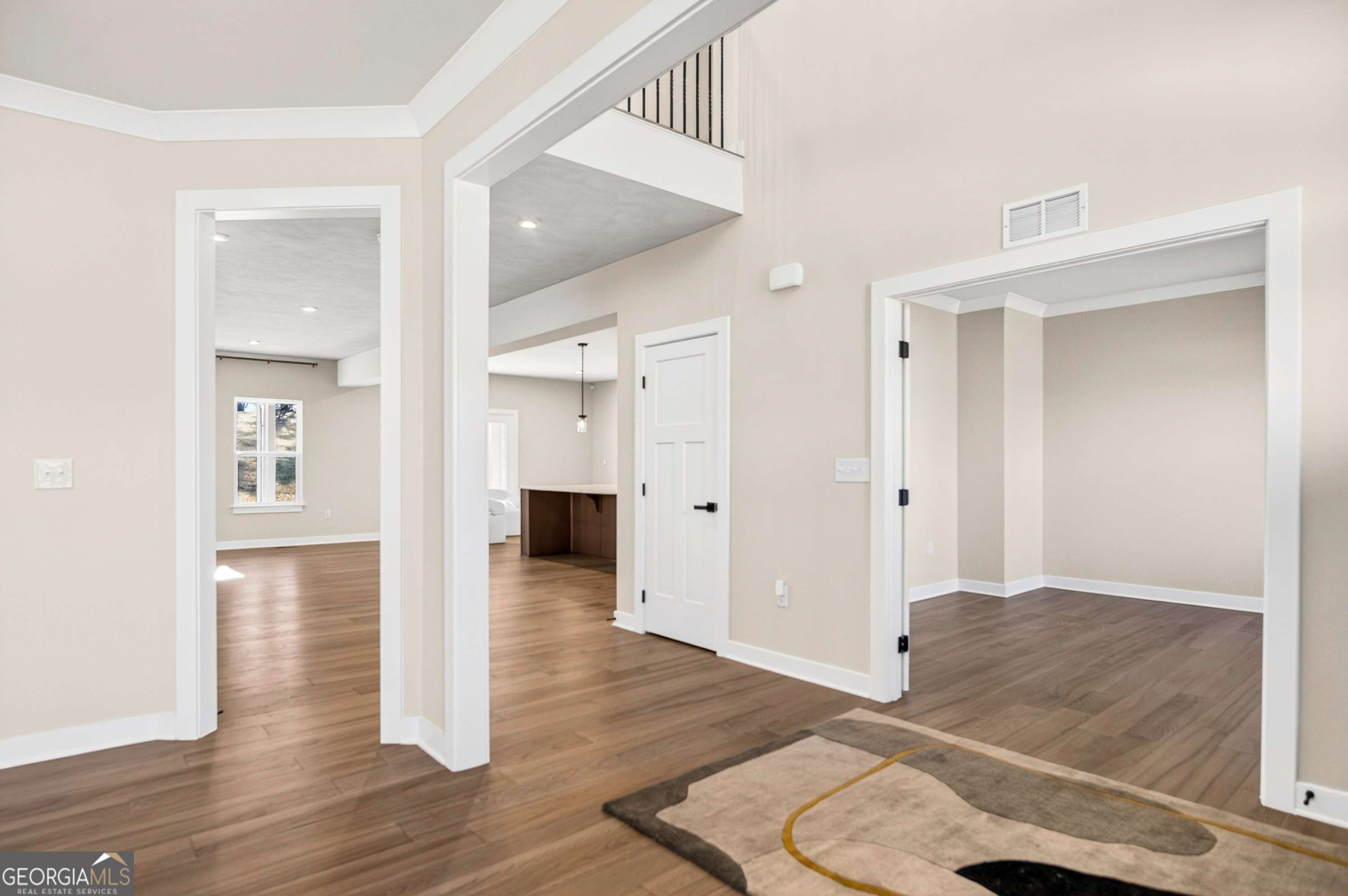 100 Laurel Crest Drive Property Photo 12