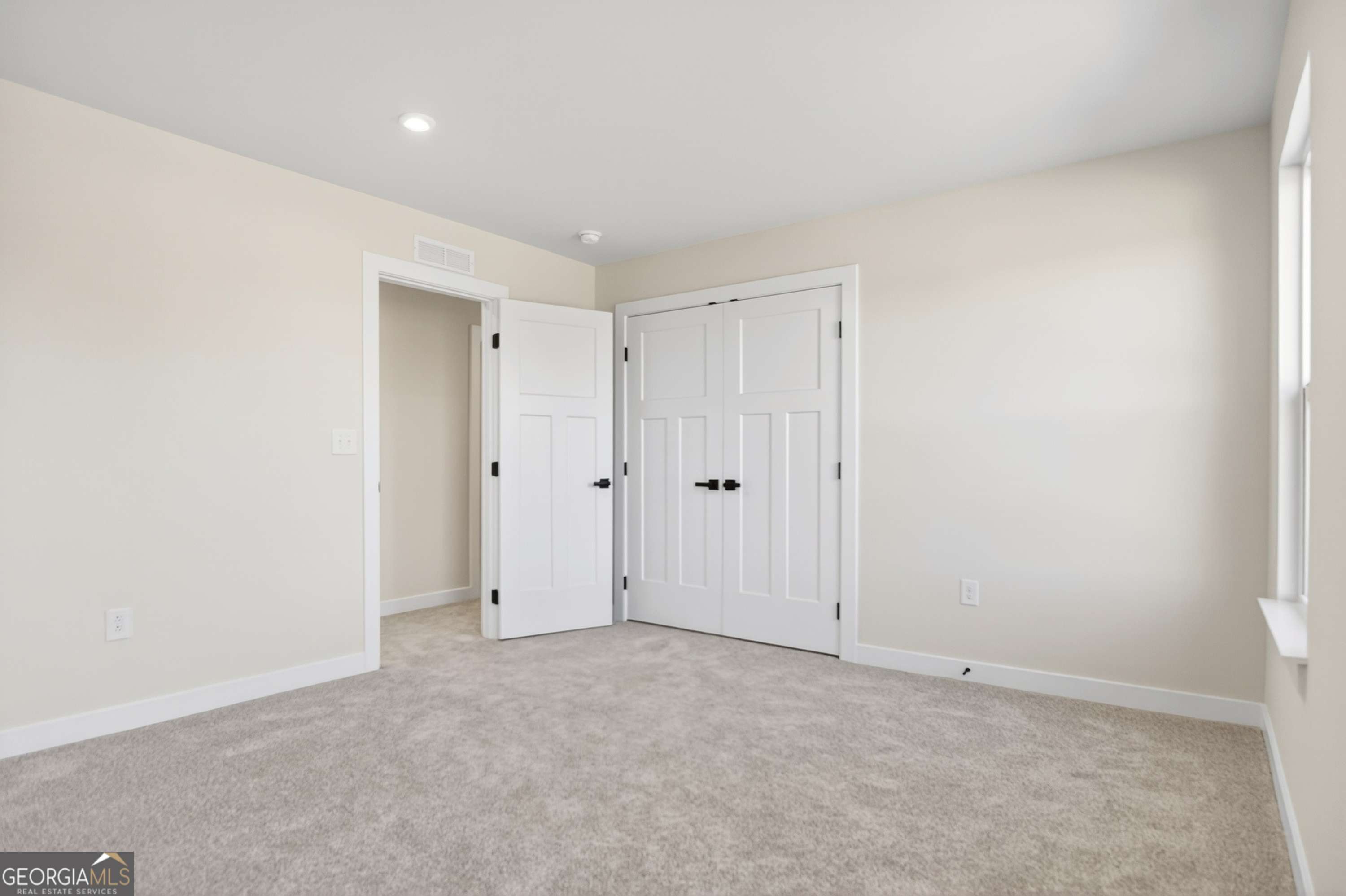 100 Laurel Crest Drive Property Photo 36