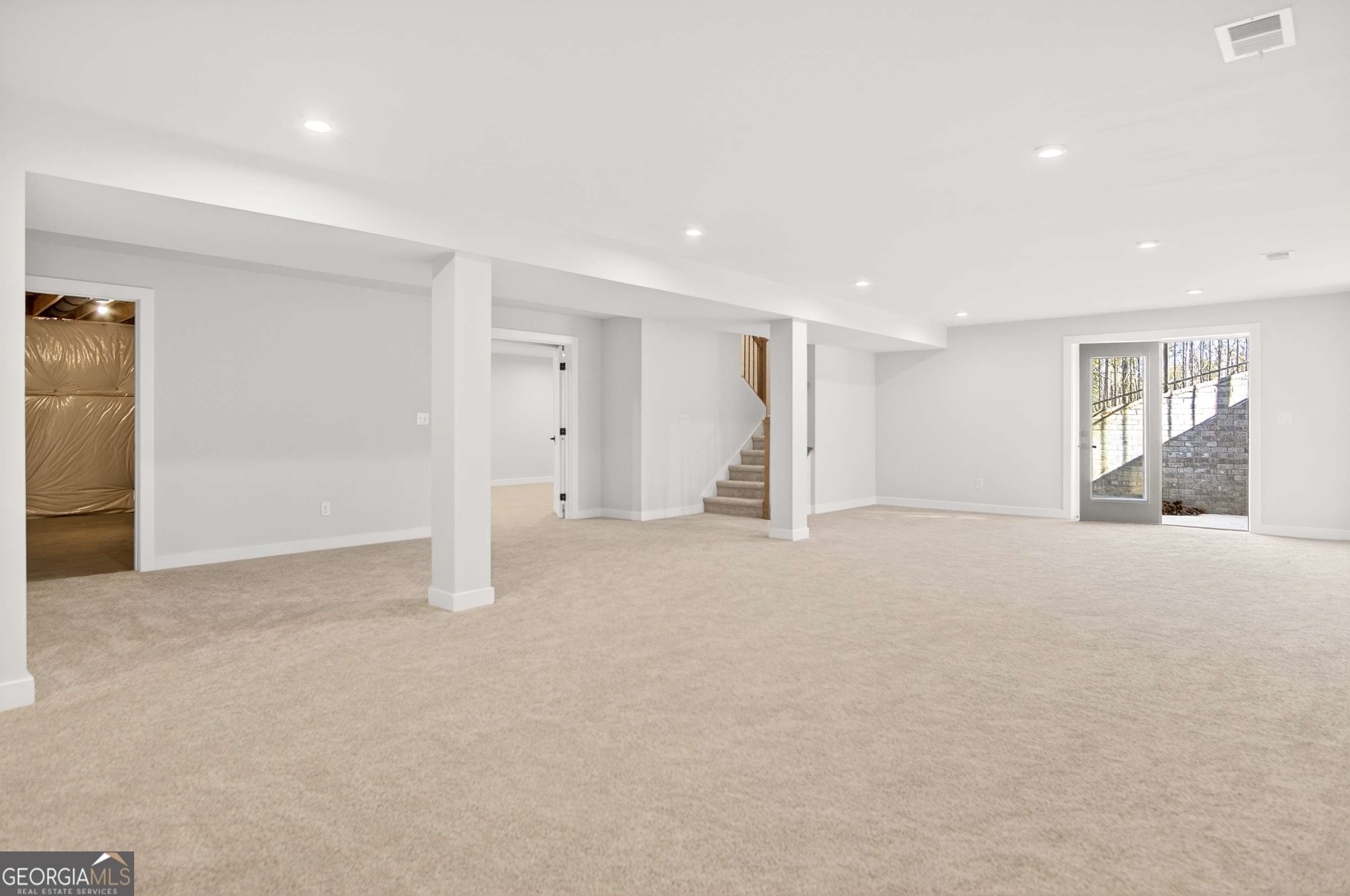 100 Laurel Crest Drive Property Photo 40