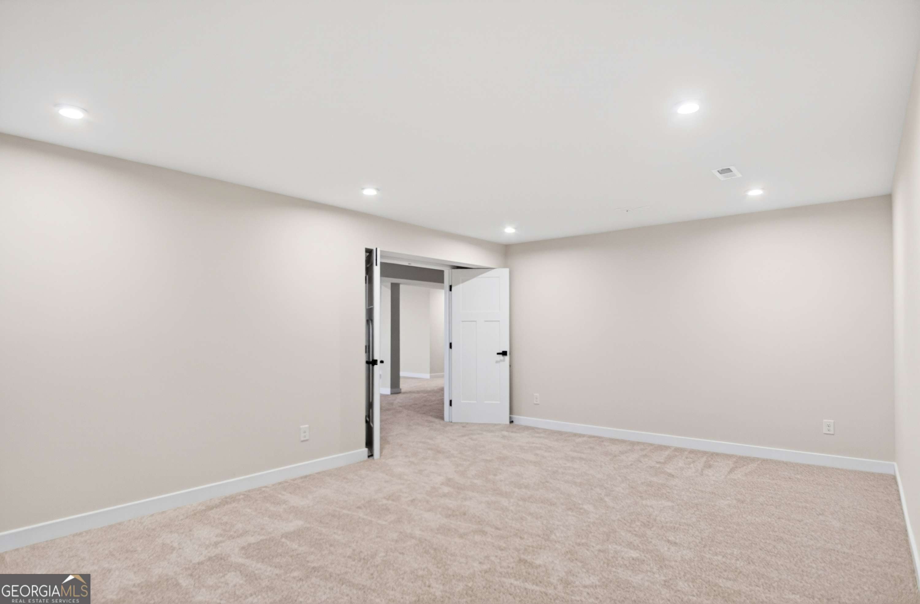 100 Laurel Crest Drive Property Photo 41