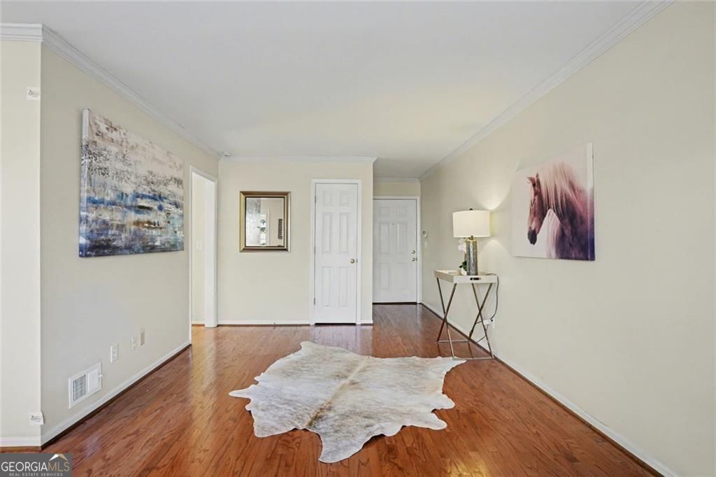 5375 Roswell Road # B1 Property Photo 5