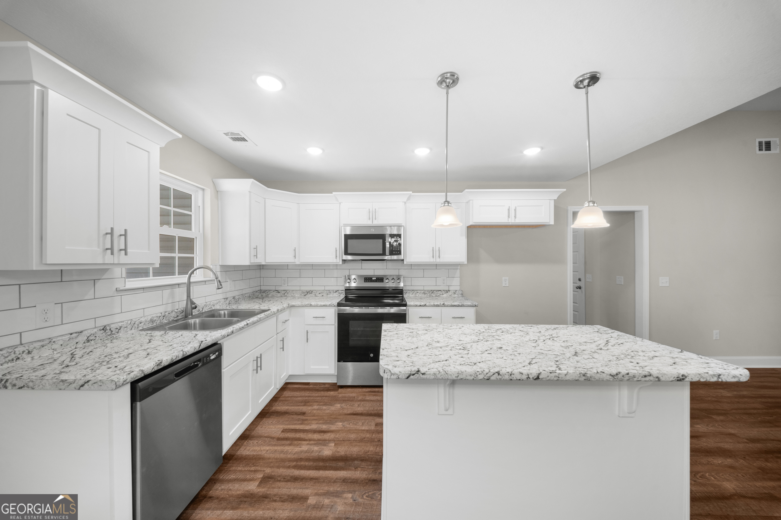 77 B Stubbs Road Property Photo 10