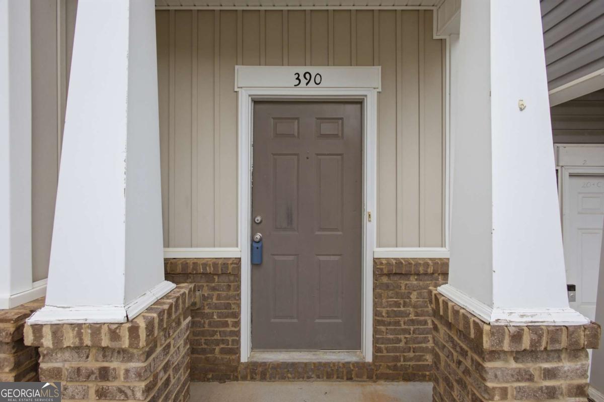 390 Turtle Creek Drive Property Photo 3