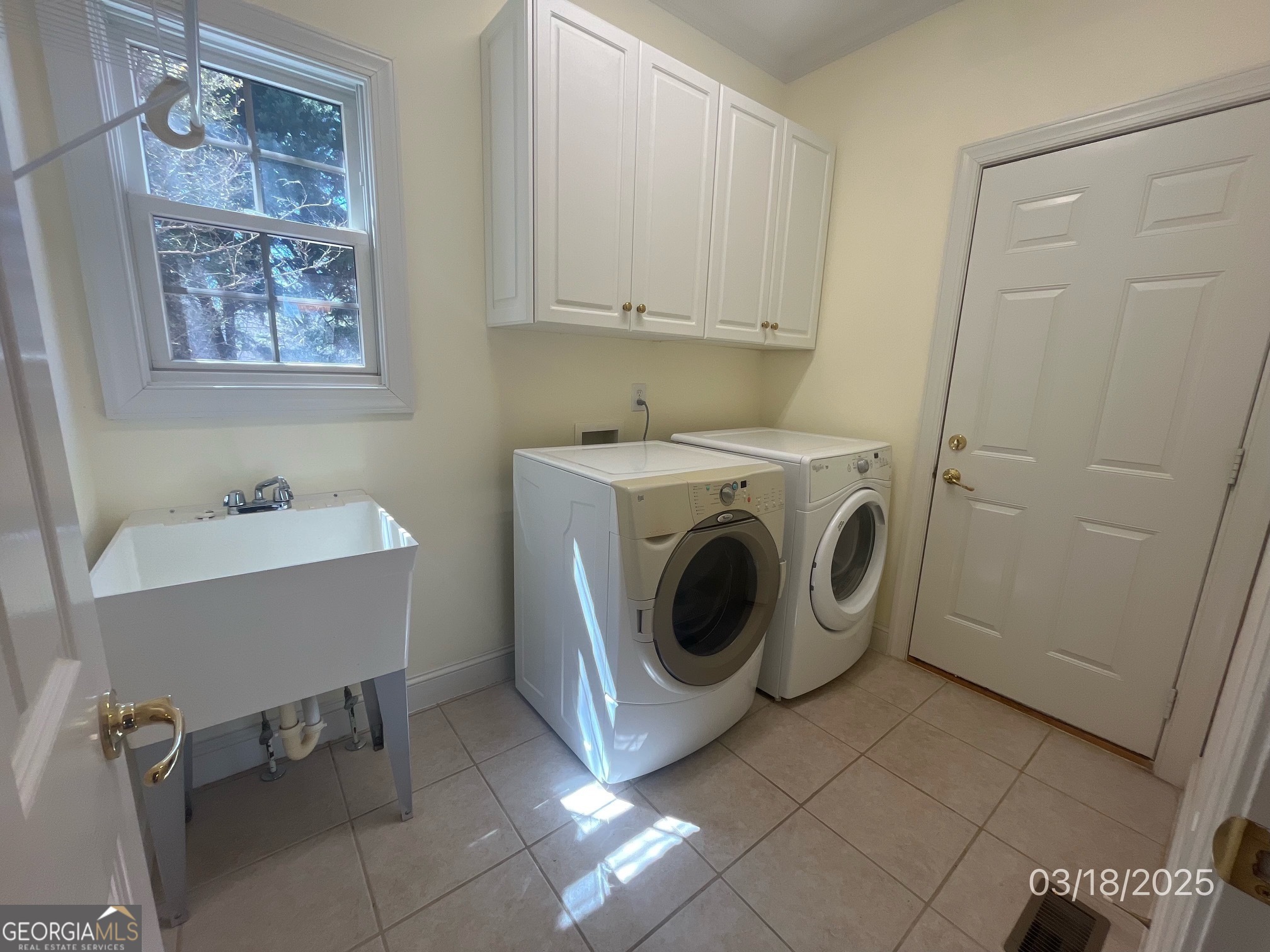 612 Banbury Court Property Photo 27