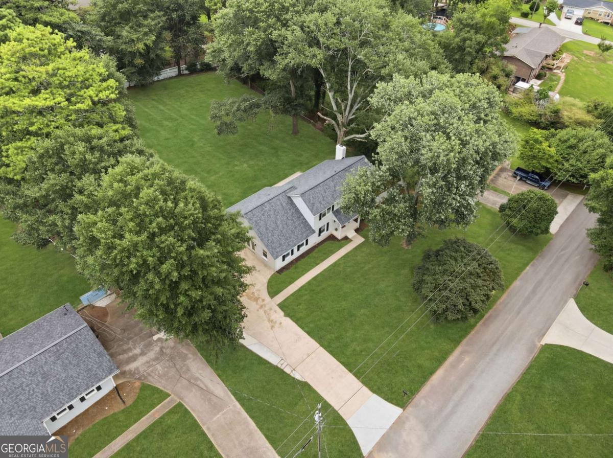 5139 Merry Lane Property Photo 4