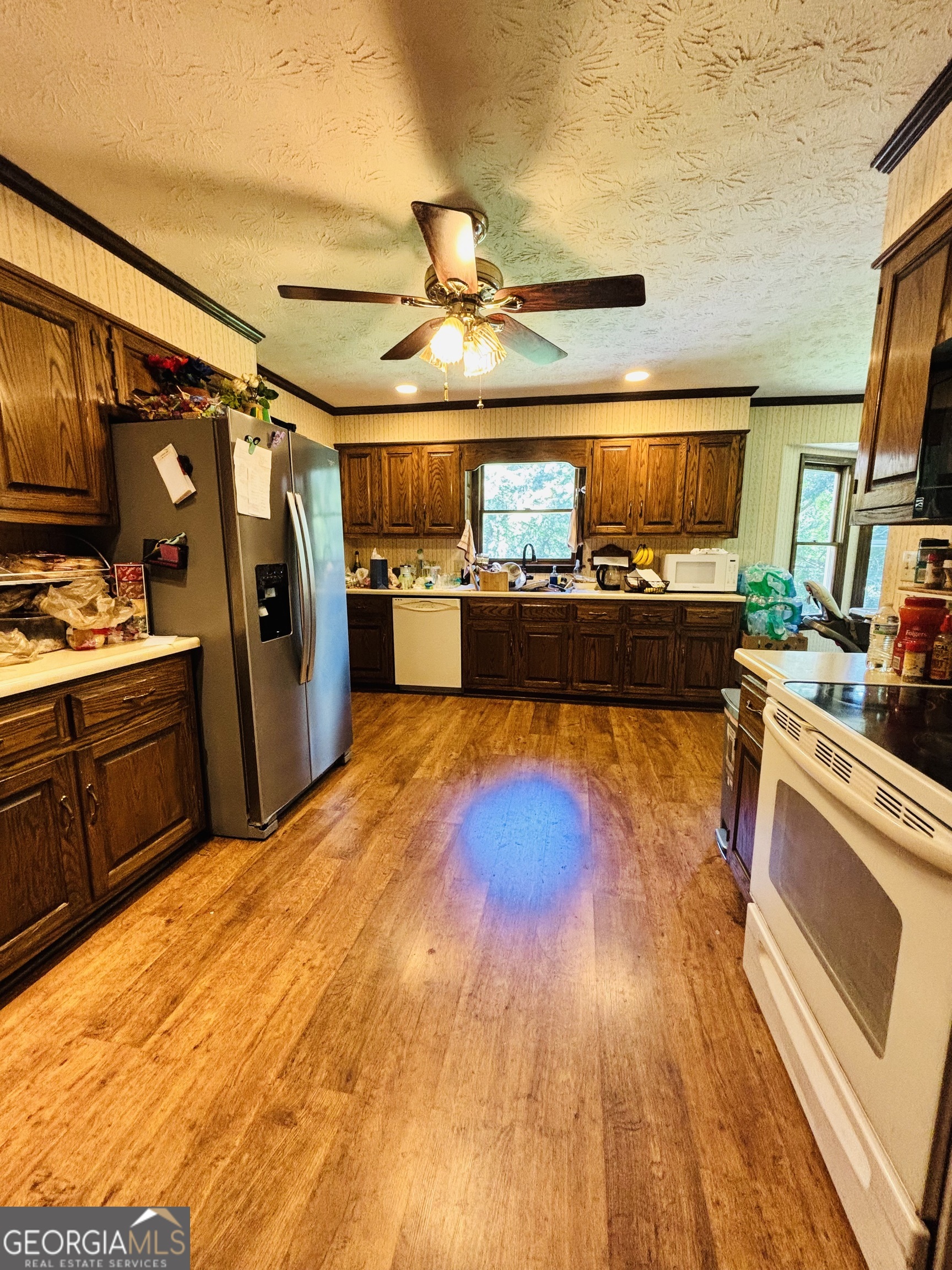 110 Saxon Woods Drive Property Photo 7