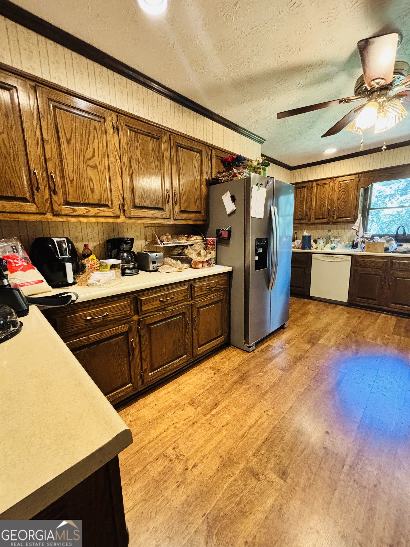 110 Saxon Woods Drive Property Photo 8
