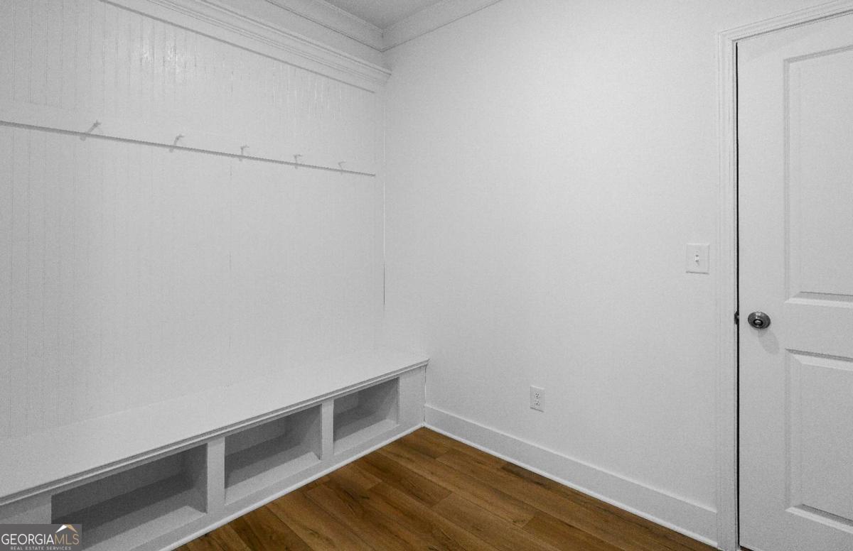 1121 Gage Lane Property Photo 14