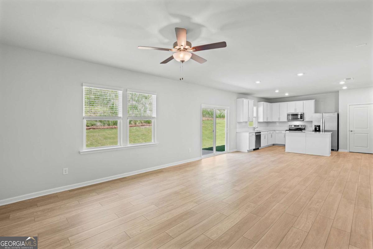 3096 Orwell Drive Property Photo 6