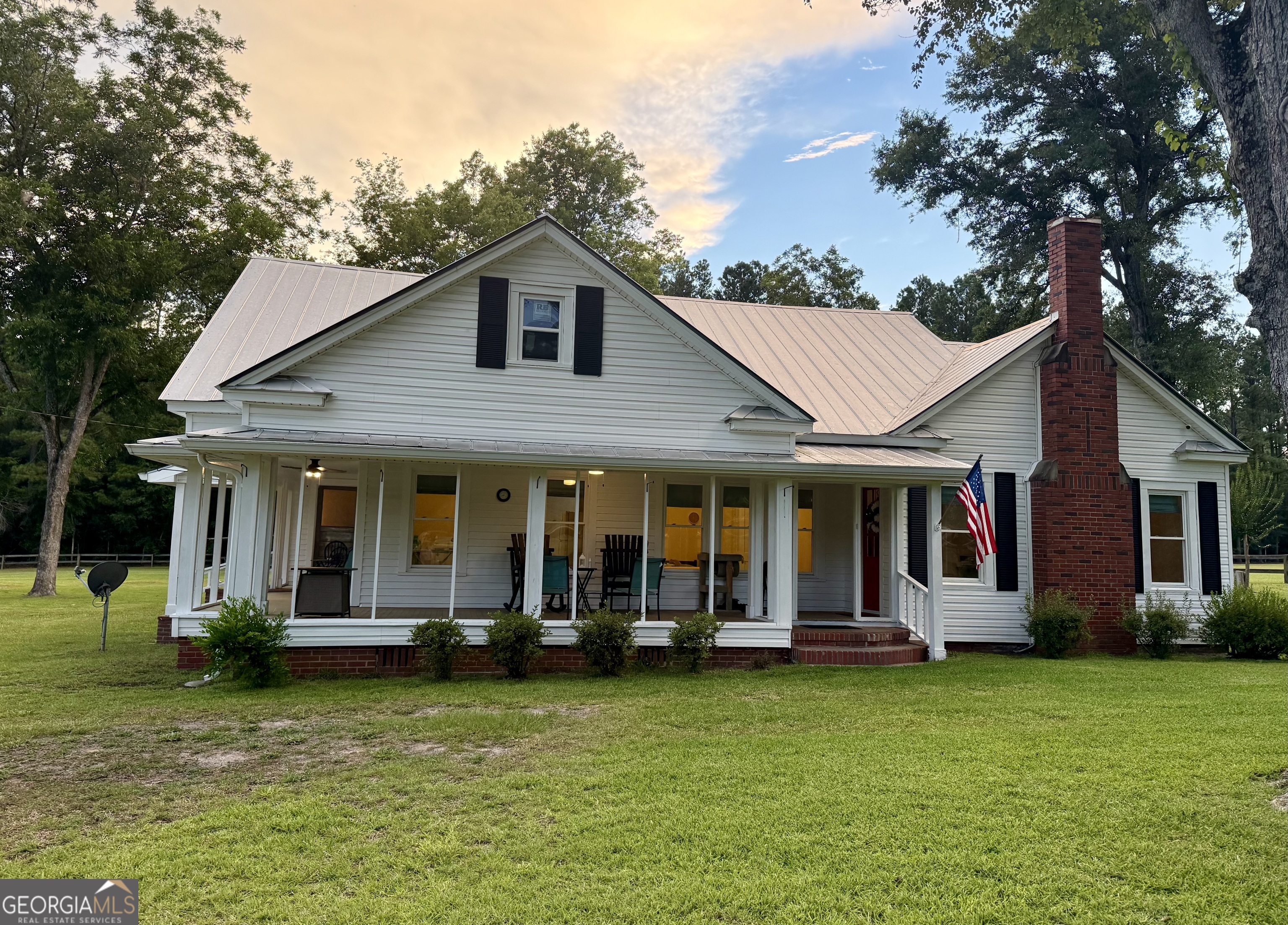 1693 Burtons Ferry Highway Property Photo 1