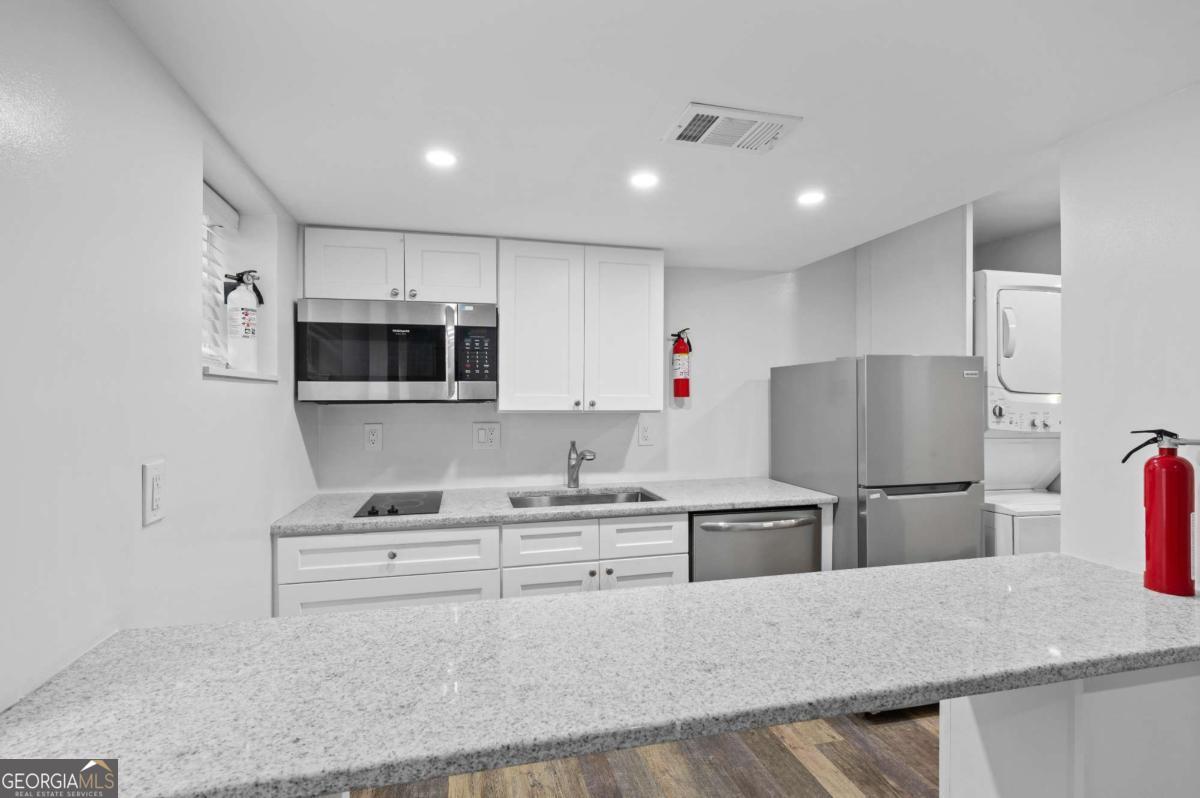 789 Barnett Street Ne # 4 Property Photo 5