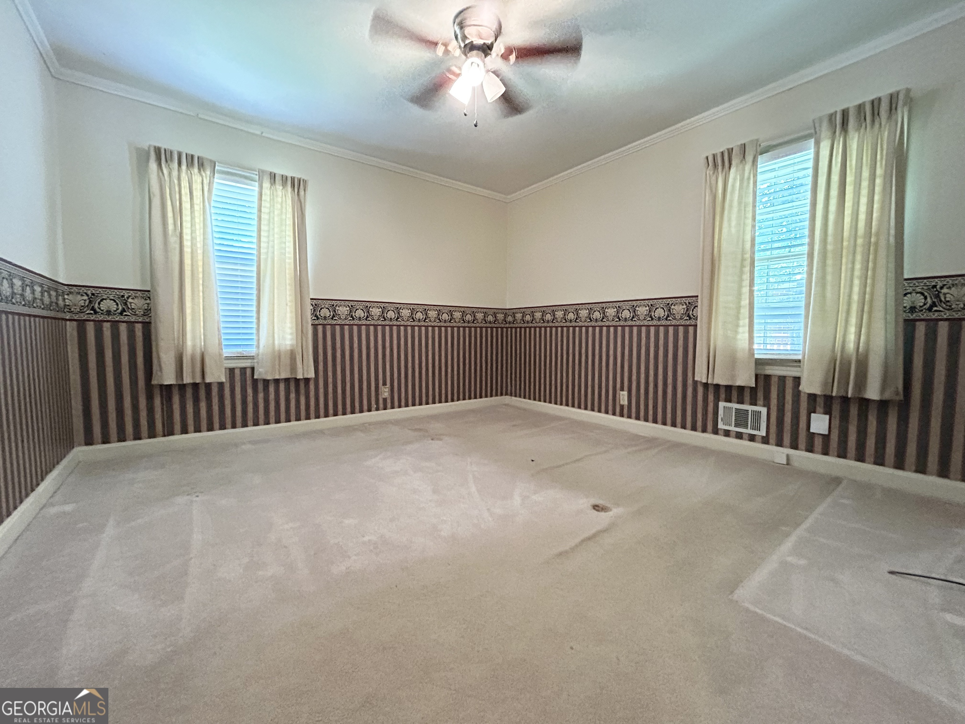 1306 Greenview Drive Property Photo 14