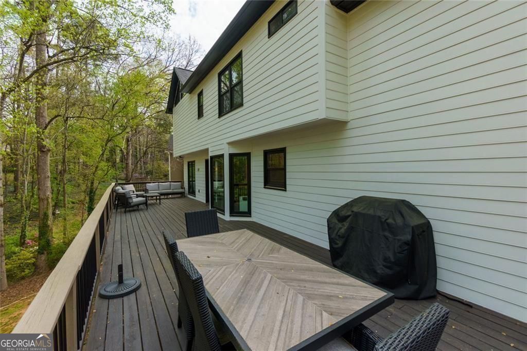1515 Oakmoor Place Property Photo 33