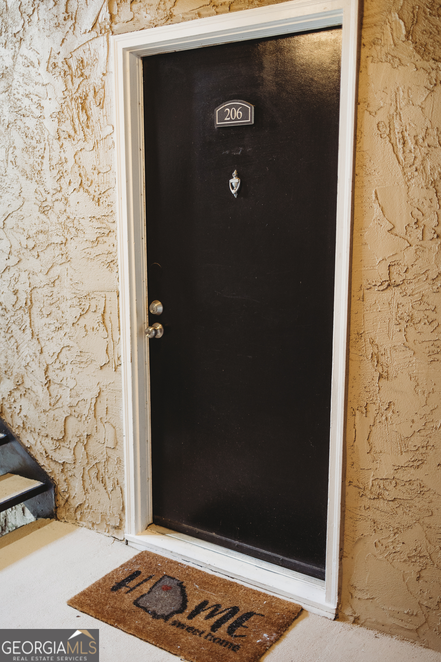 3160 Seven Pines Court # 206 Property Photo 2