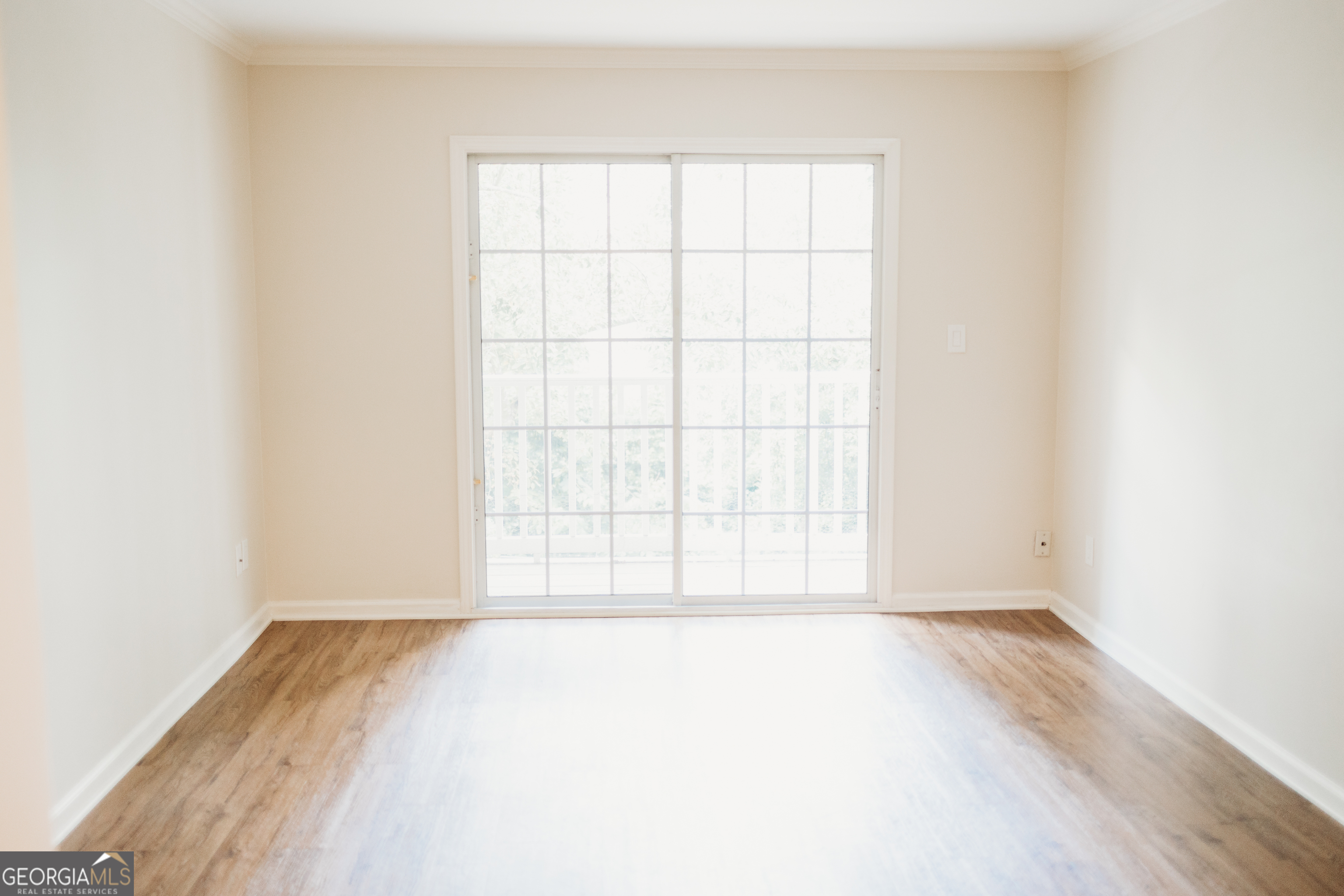 3160 Seven Pines Court # 206 Property Photo 4