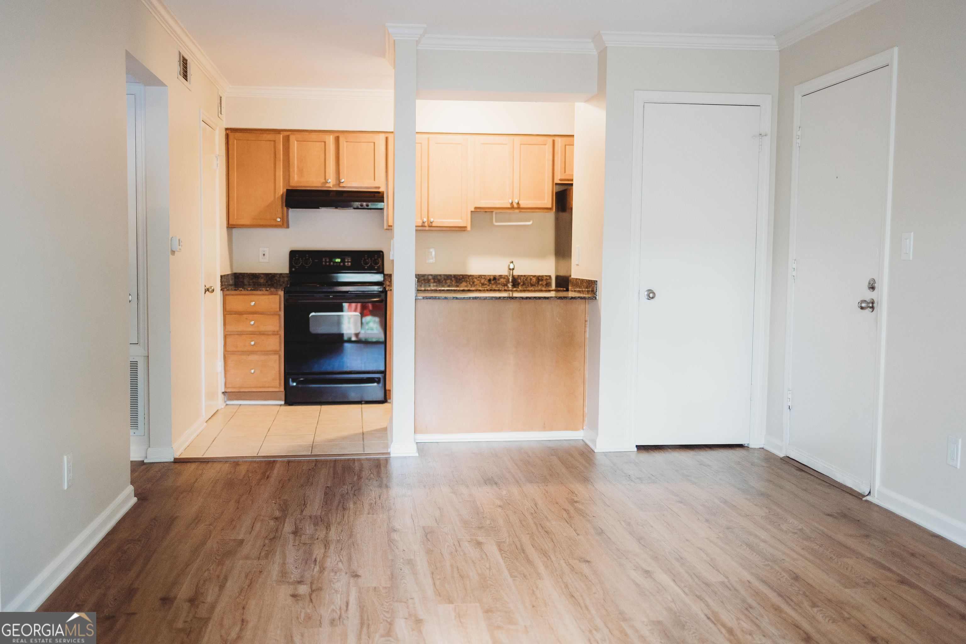 3160 Seven Pines Court # 206 Property Photo 5