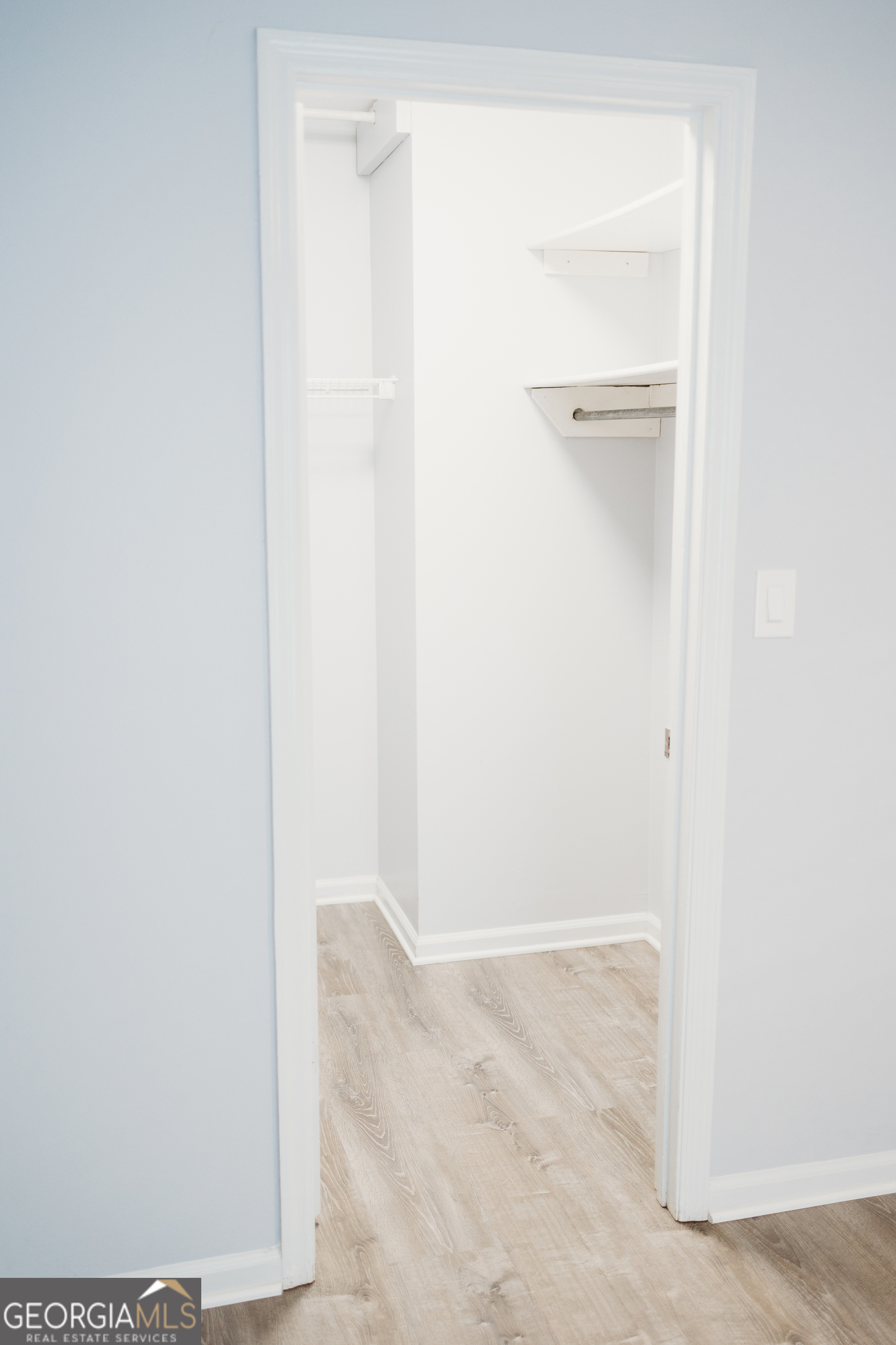 3160 Seven Pines Court # 206 Property Photo 9