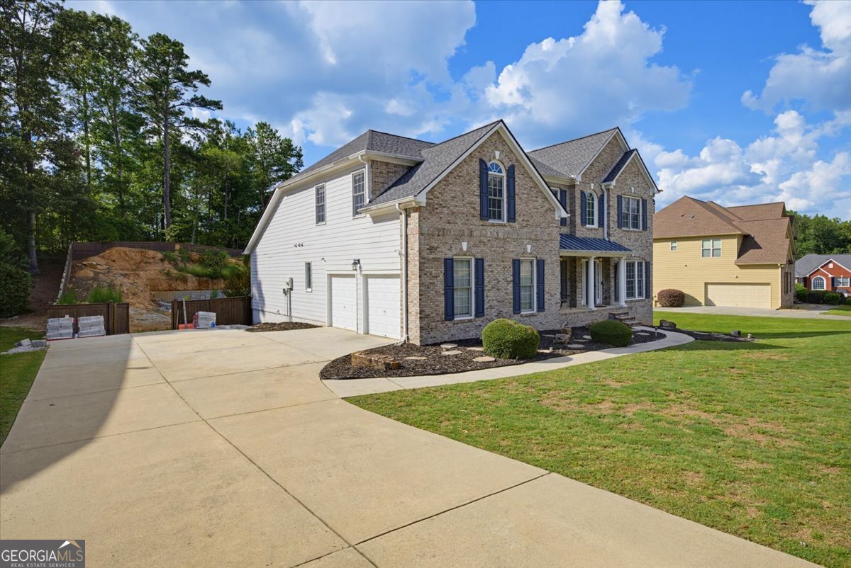 1841 River Crest Way Property Photo 3